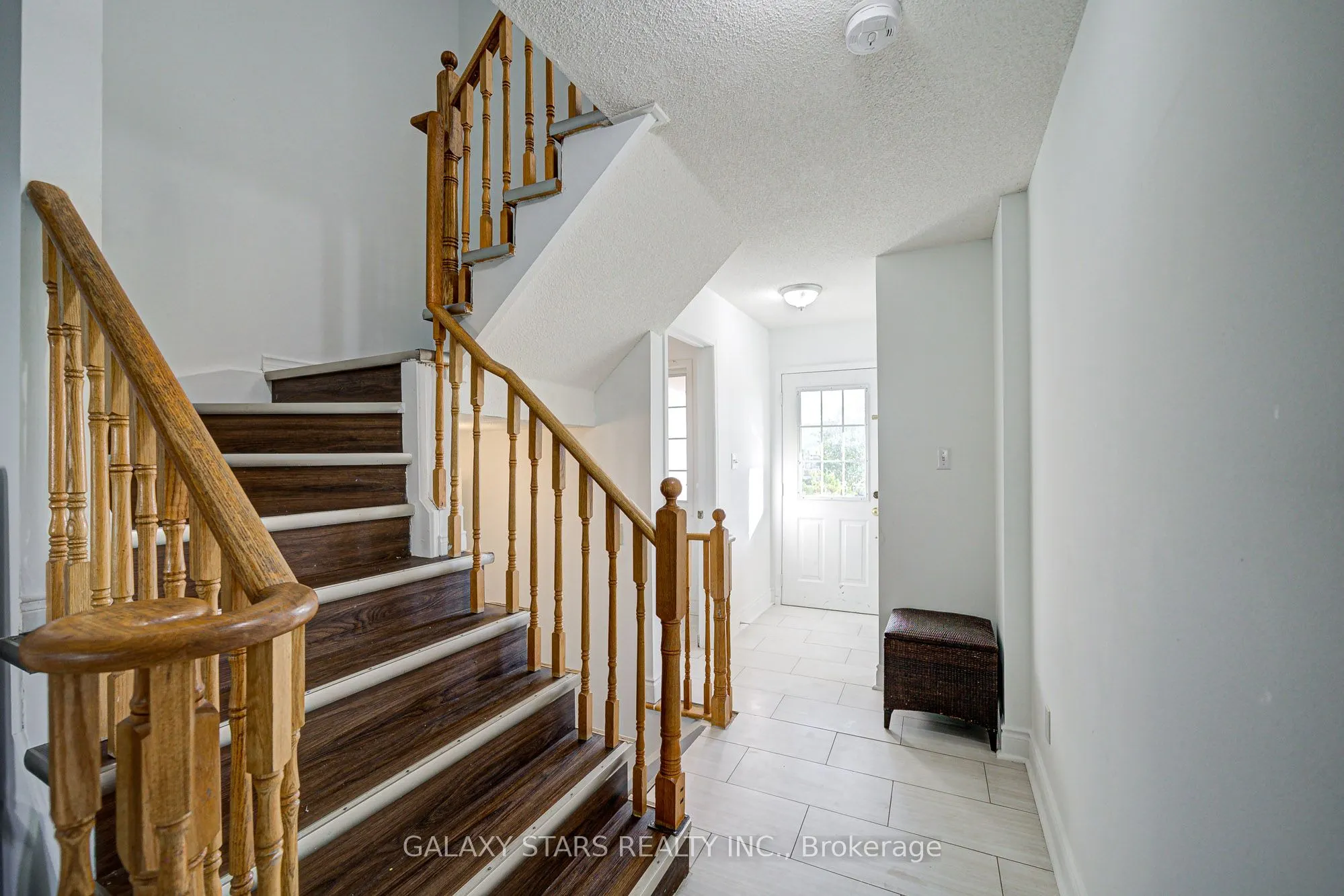1049 Kennedy Circle