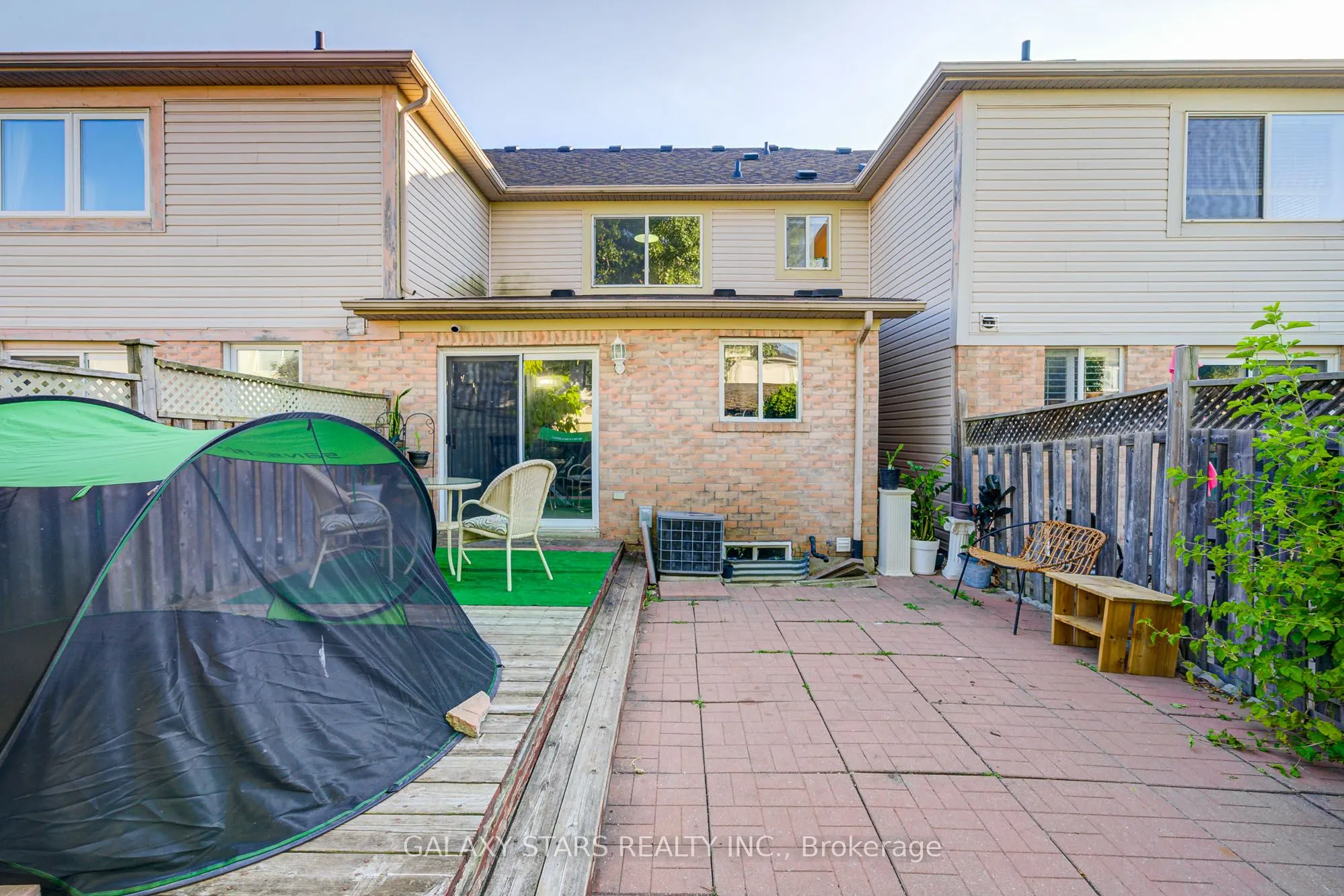 1049 Kennedy Circle