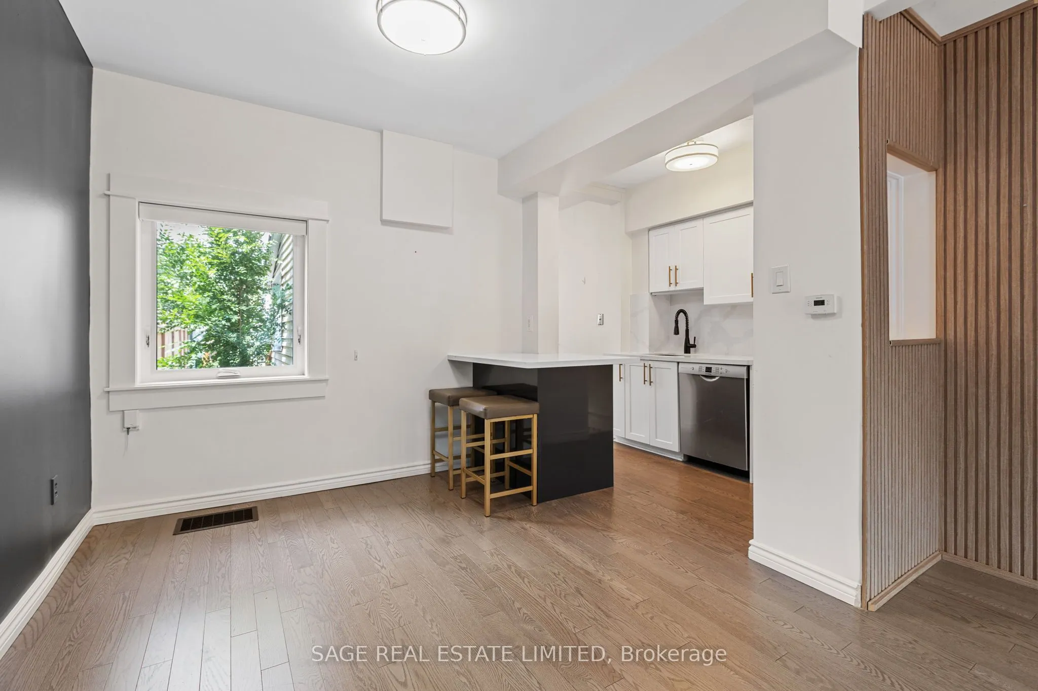 24 Morland Road