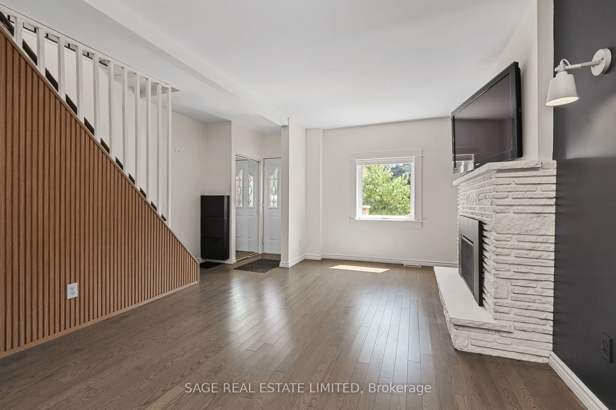 24 Morland Road