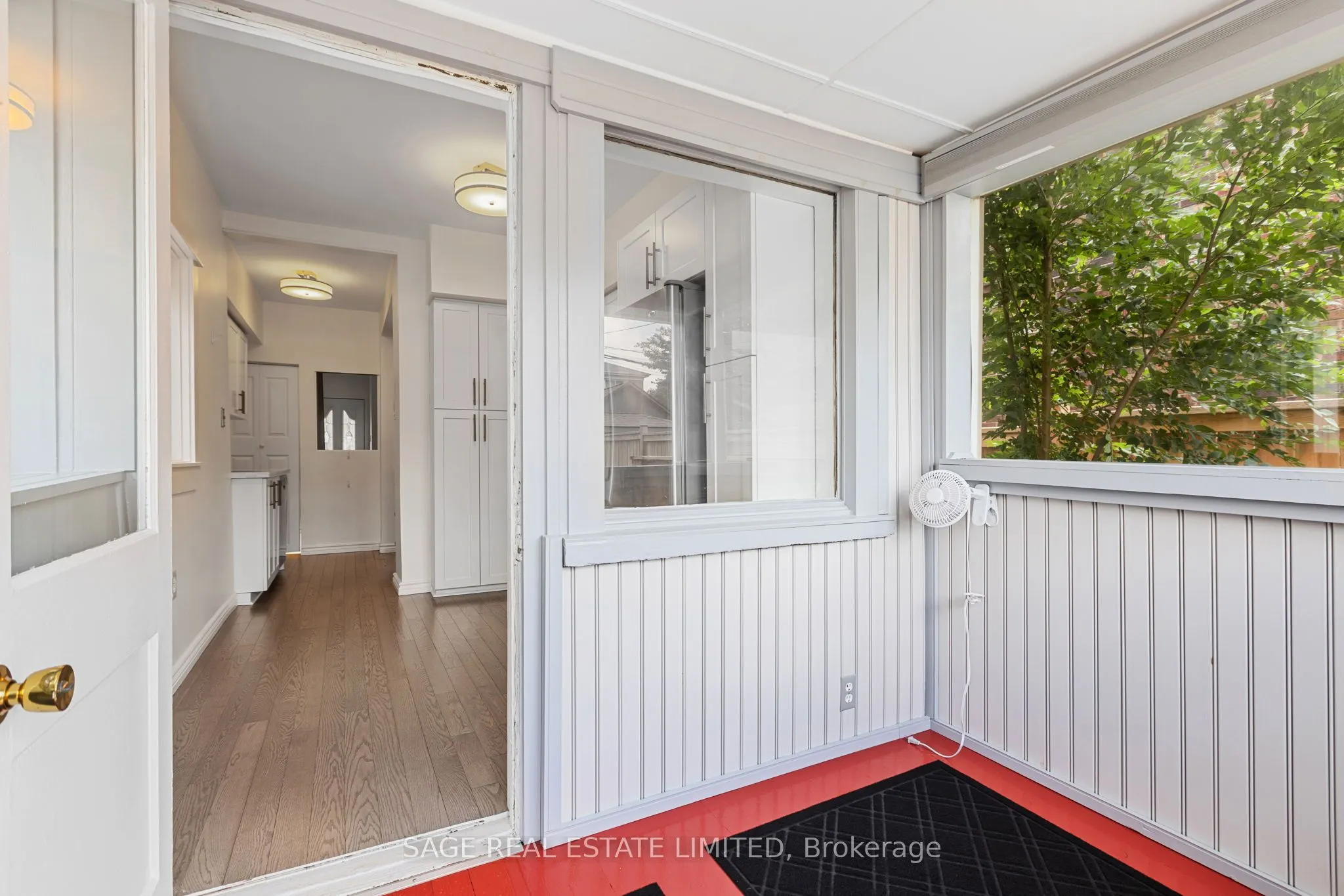 24 Morland Road