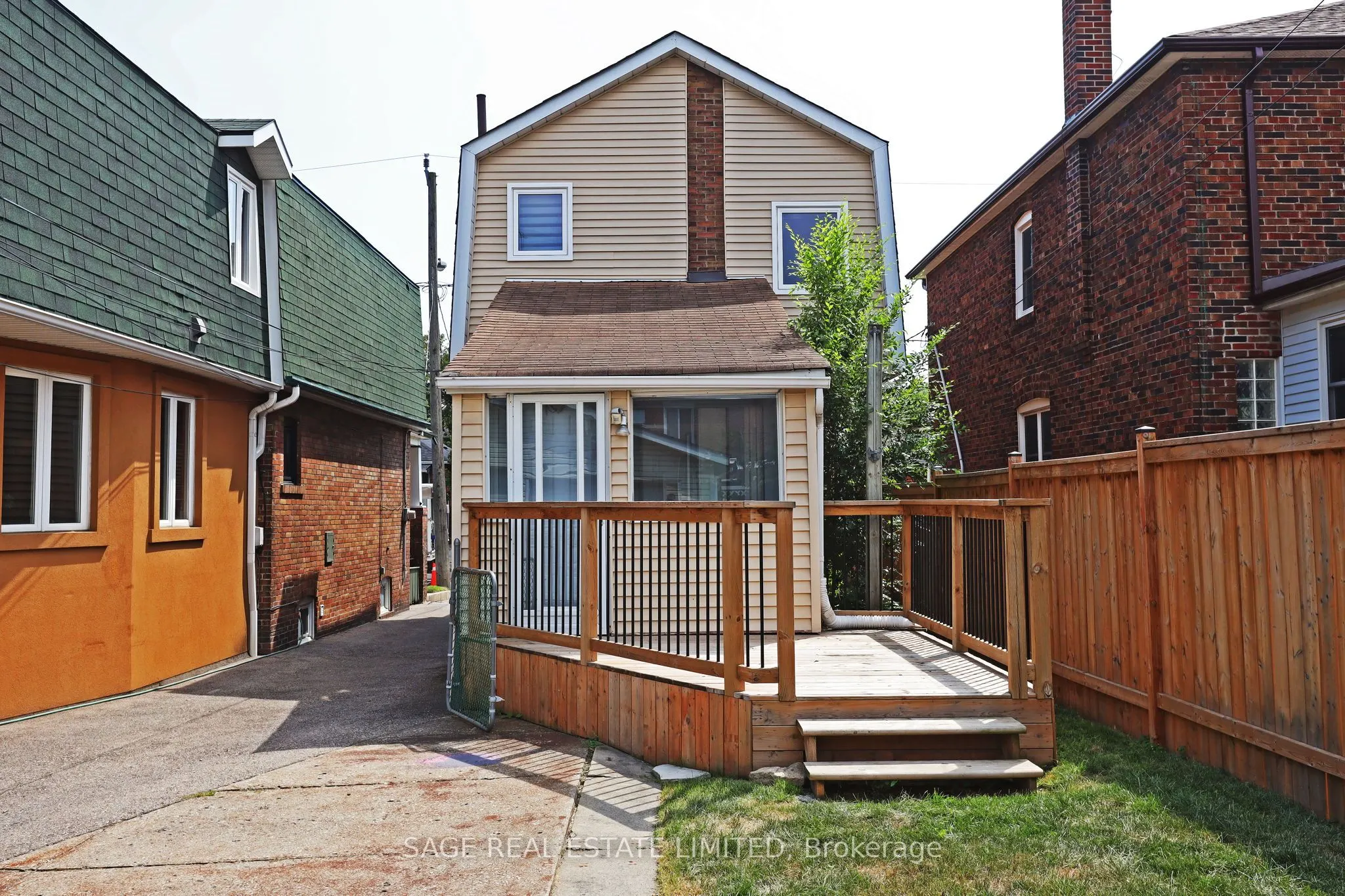 24 Morland Road