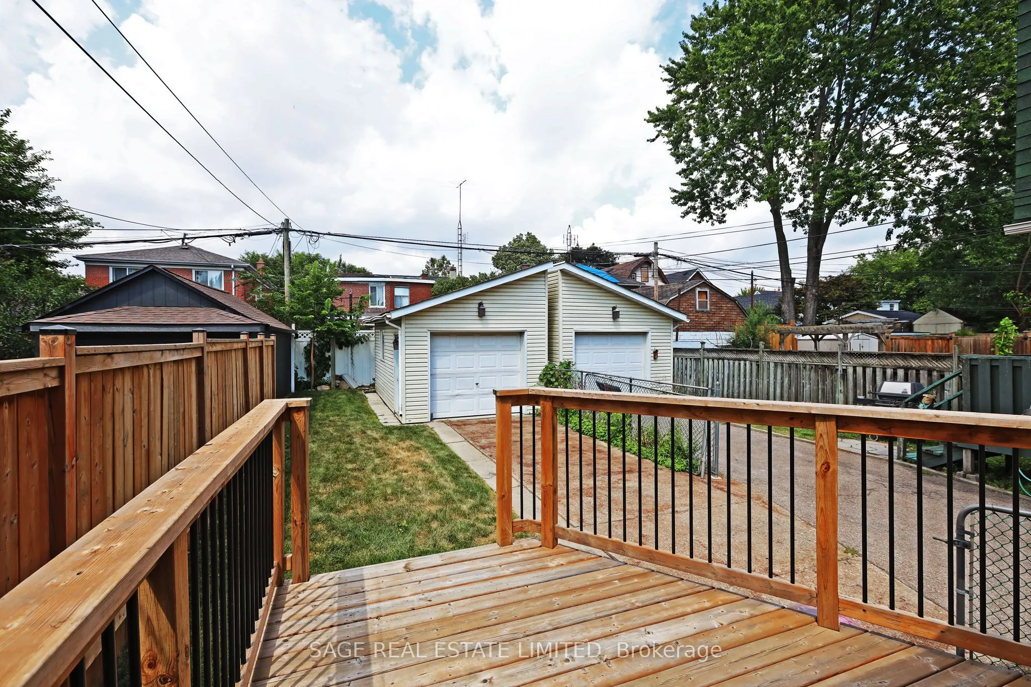 24 Morland Road