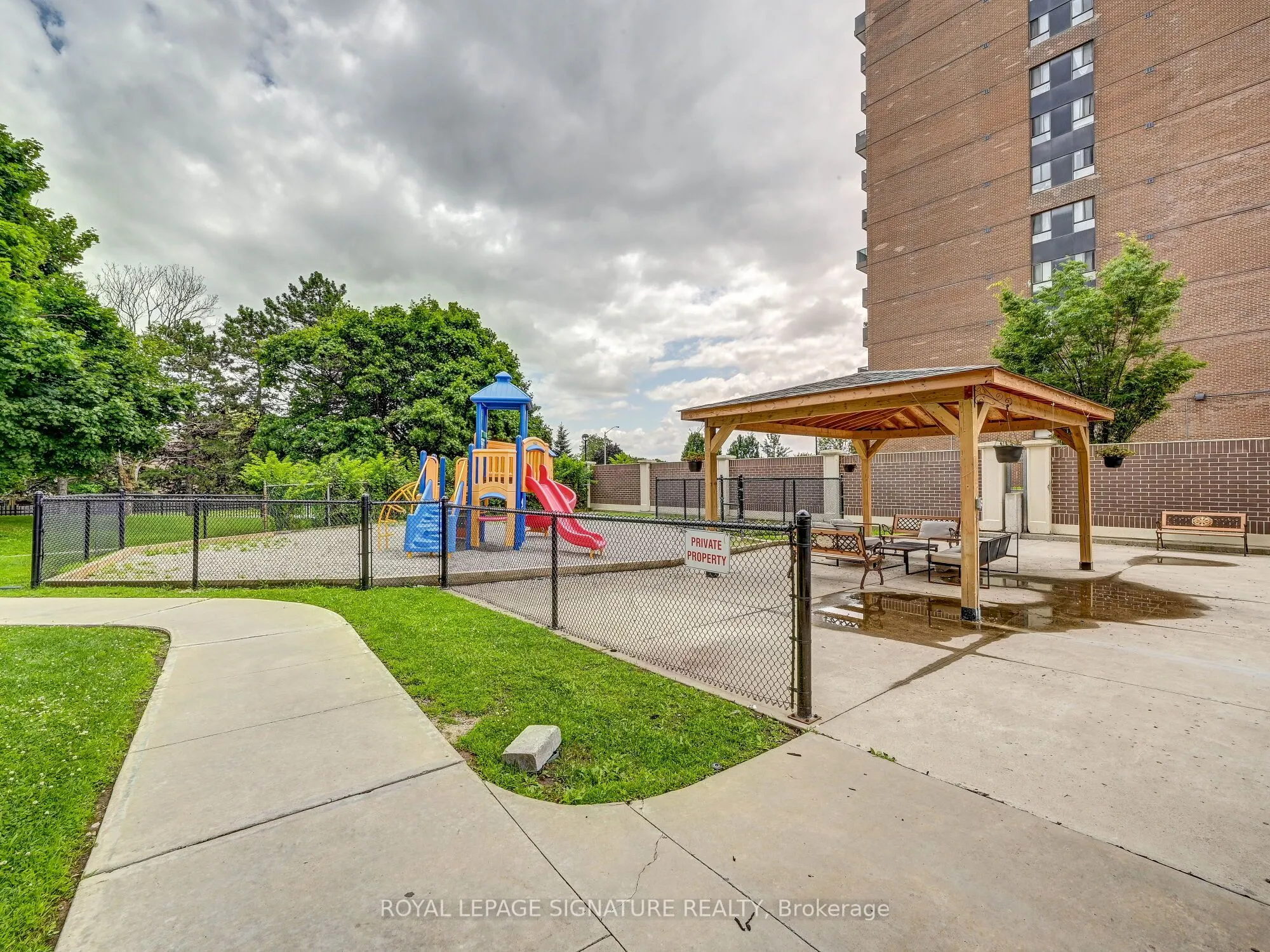 4 Lisa Street, #1411