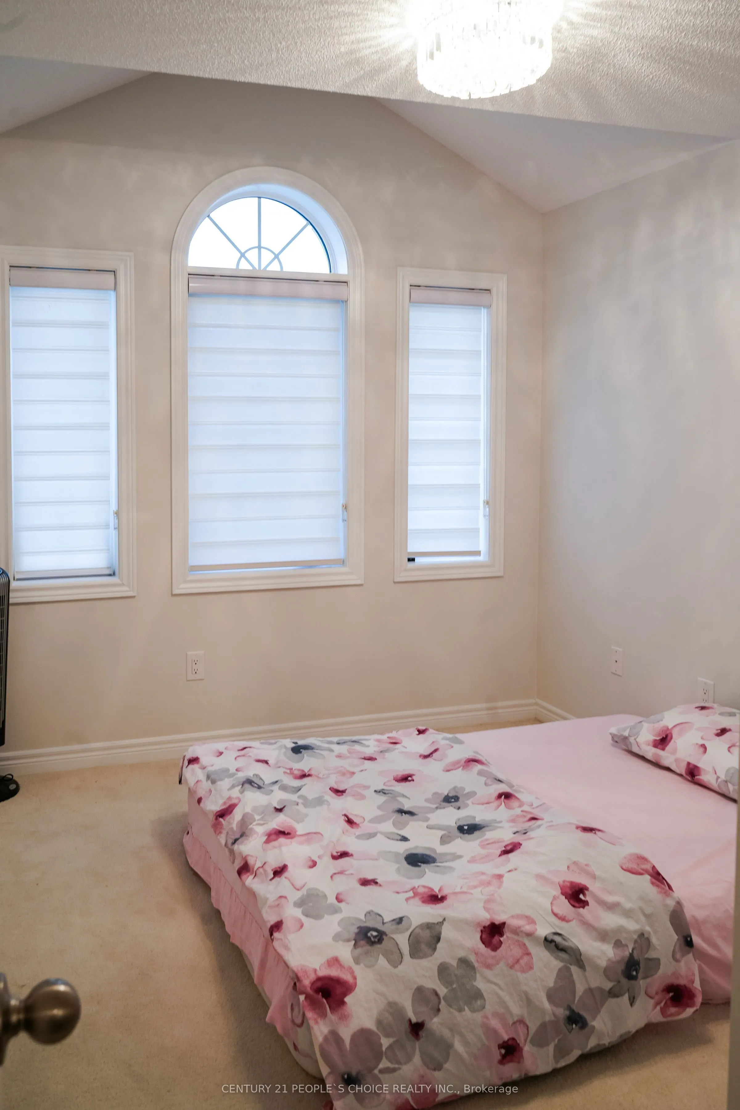 4 Kempsford Crescent