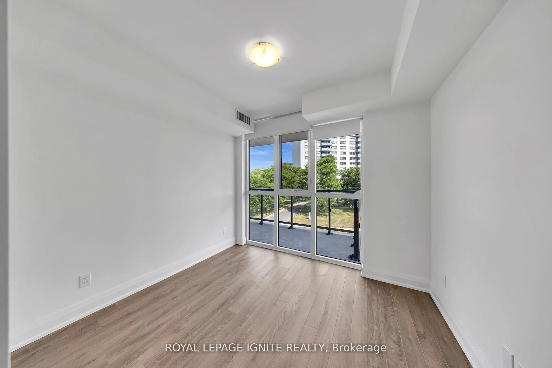 1461 Lawrence Avenue W, #304