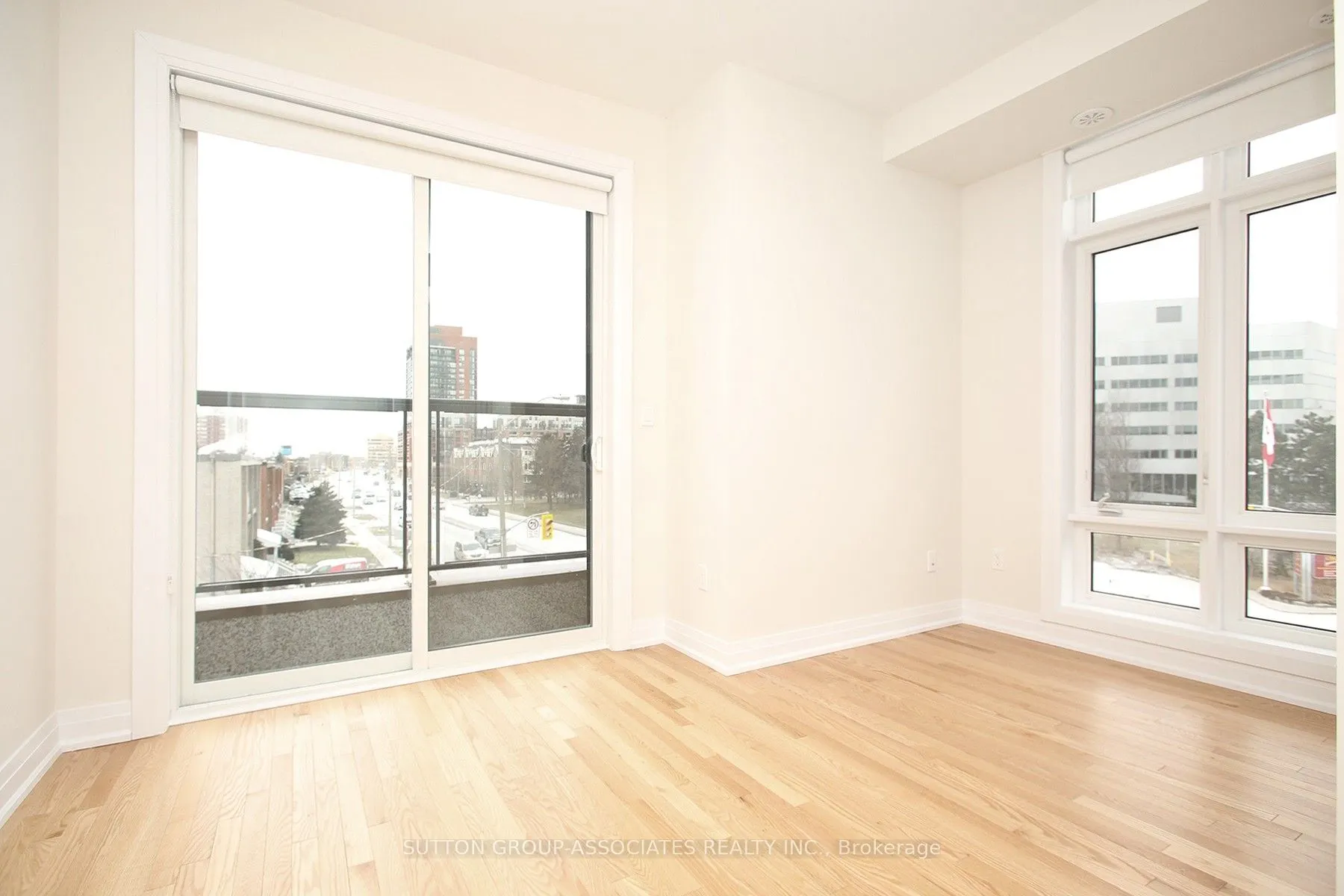 721 Lawrence Avenue W, #82