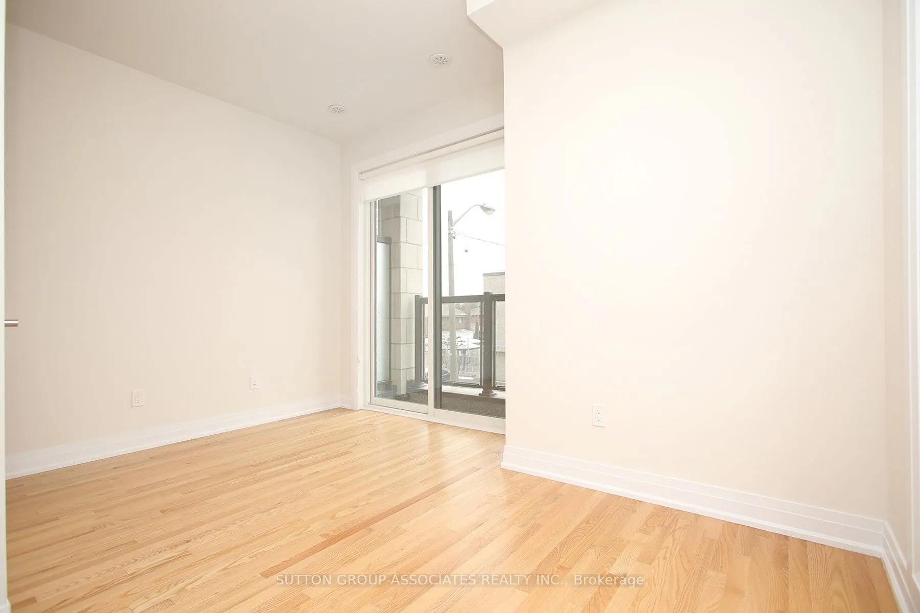 721 Lawrence Avenue W, #82