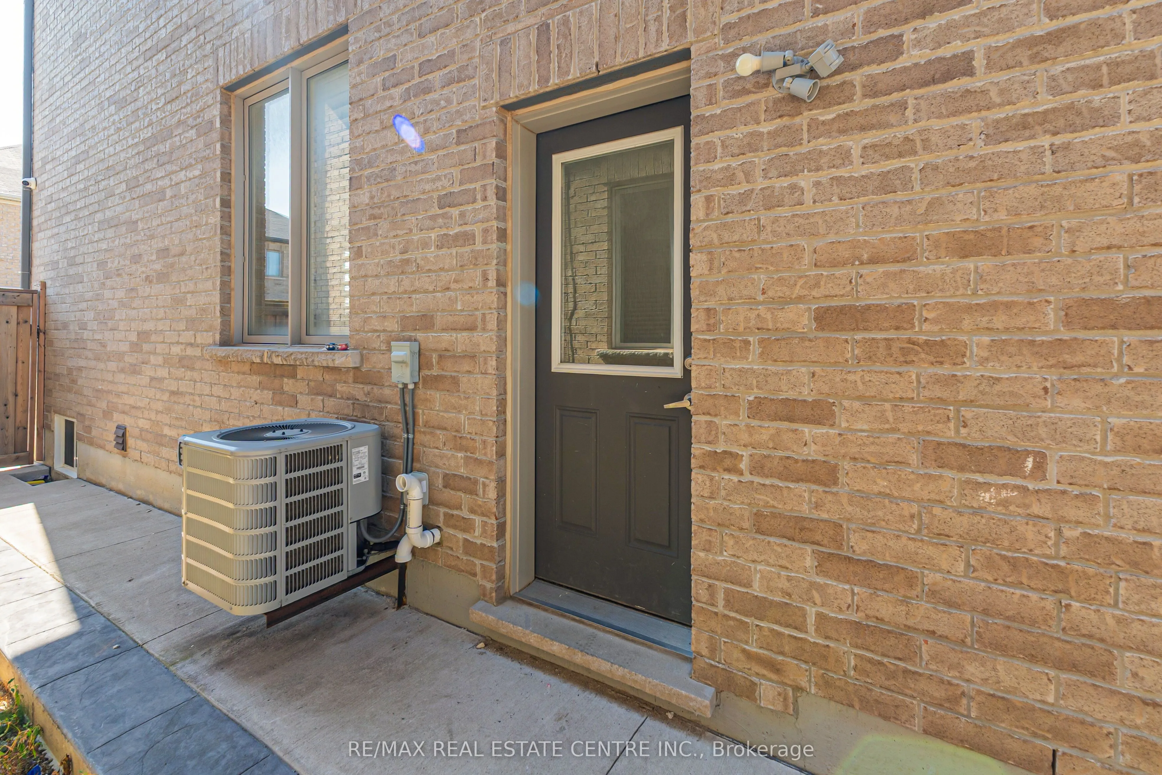 51 Ebury Drive