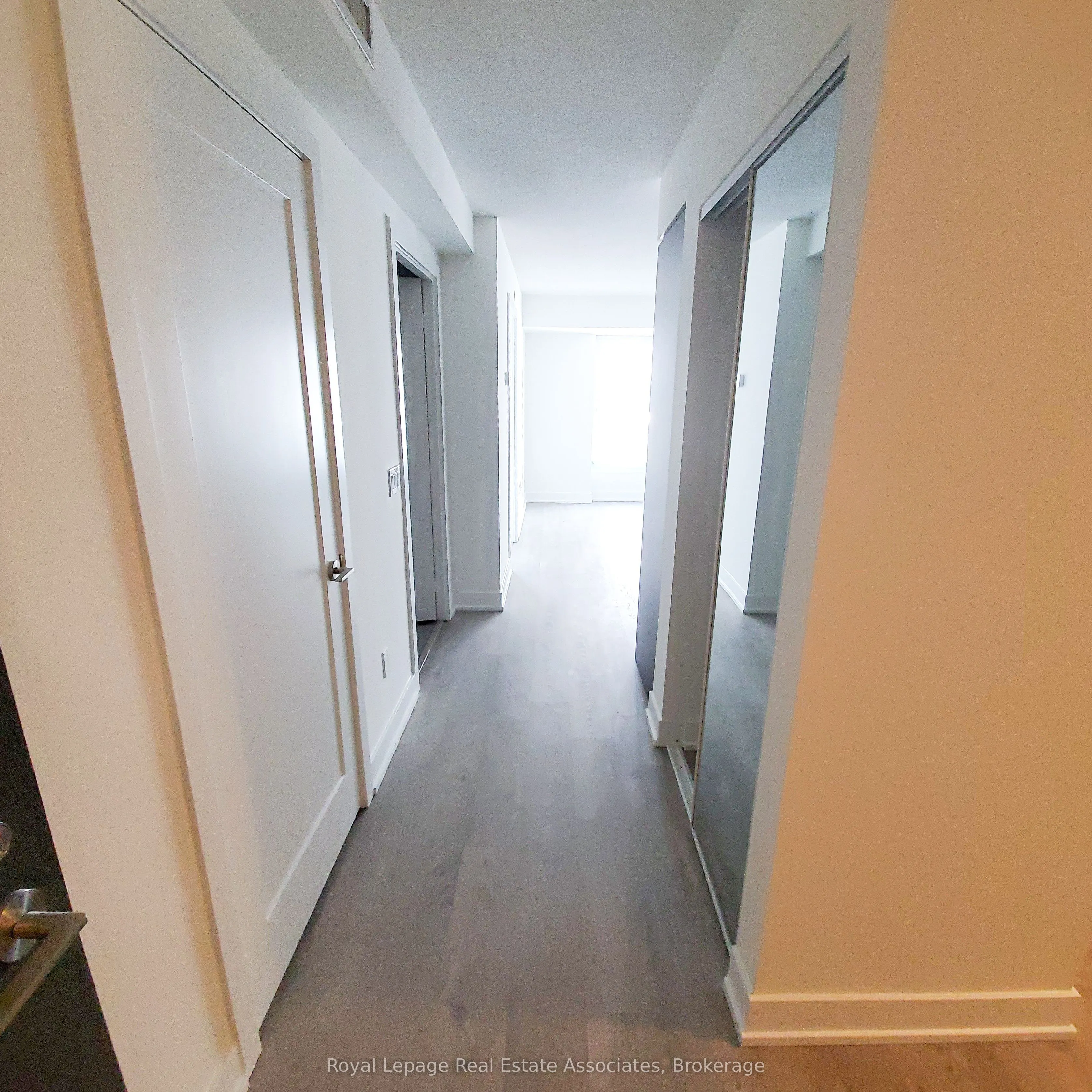 9 Mabelle Avenue, #1519