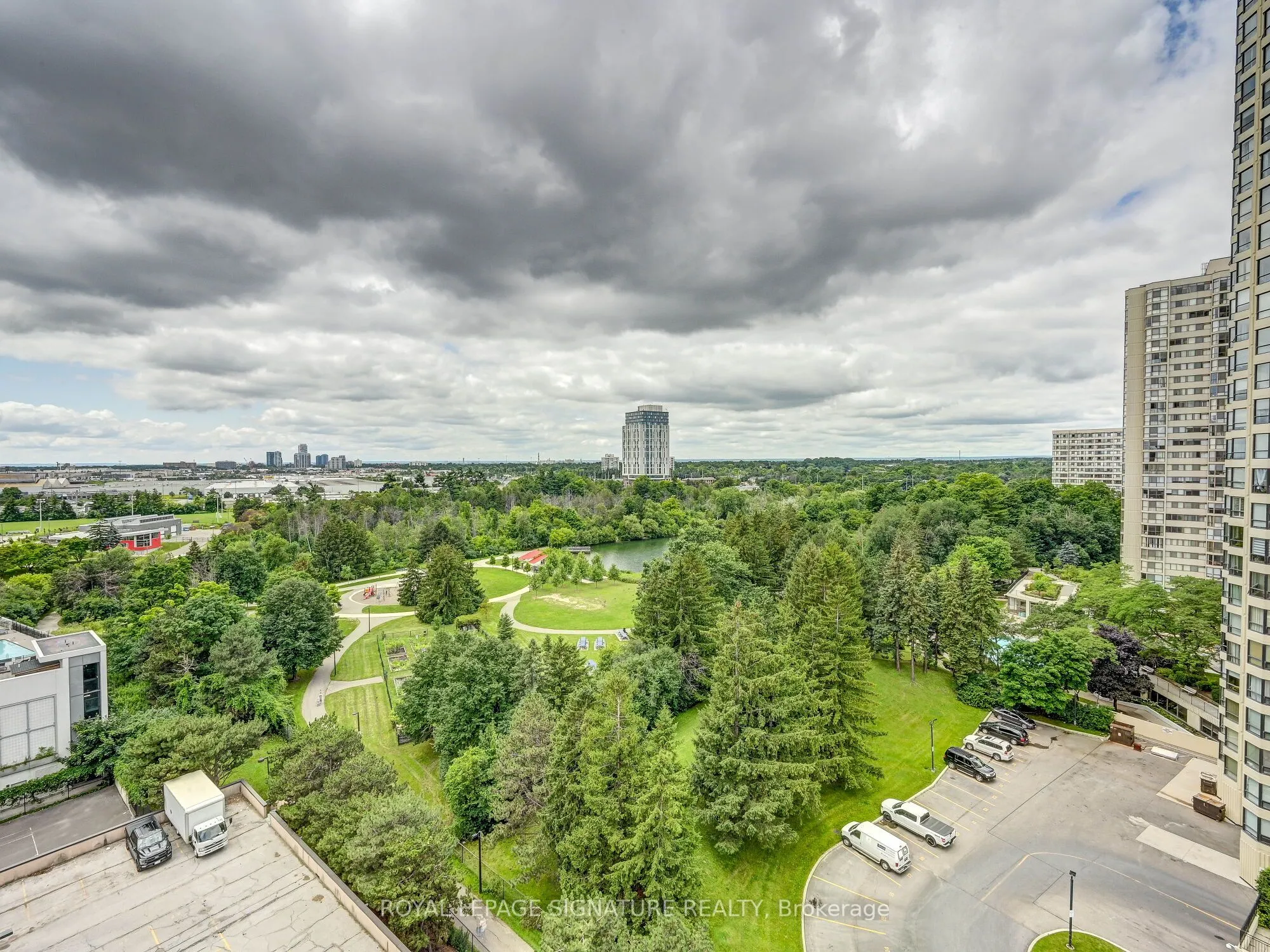 4 Lisa Street, #1411