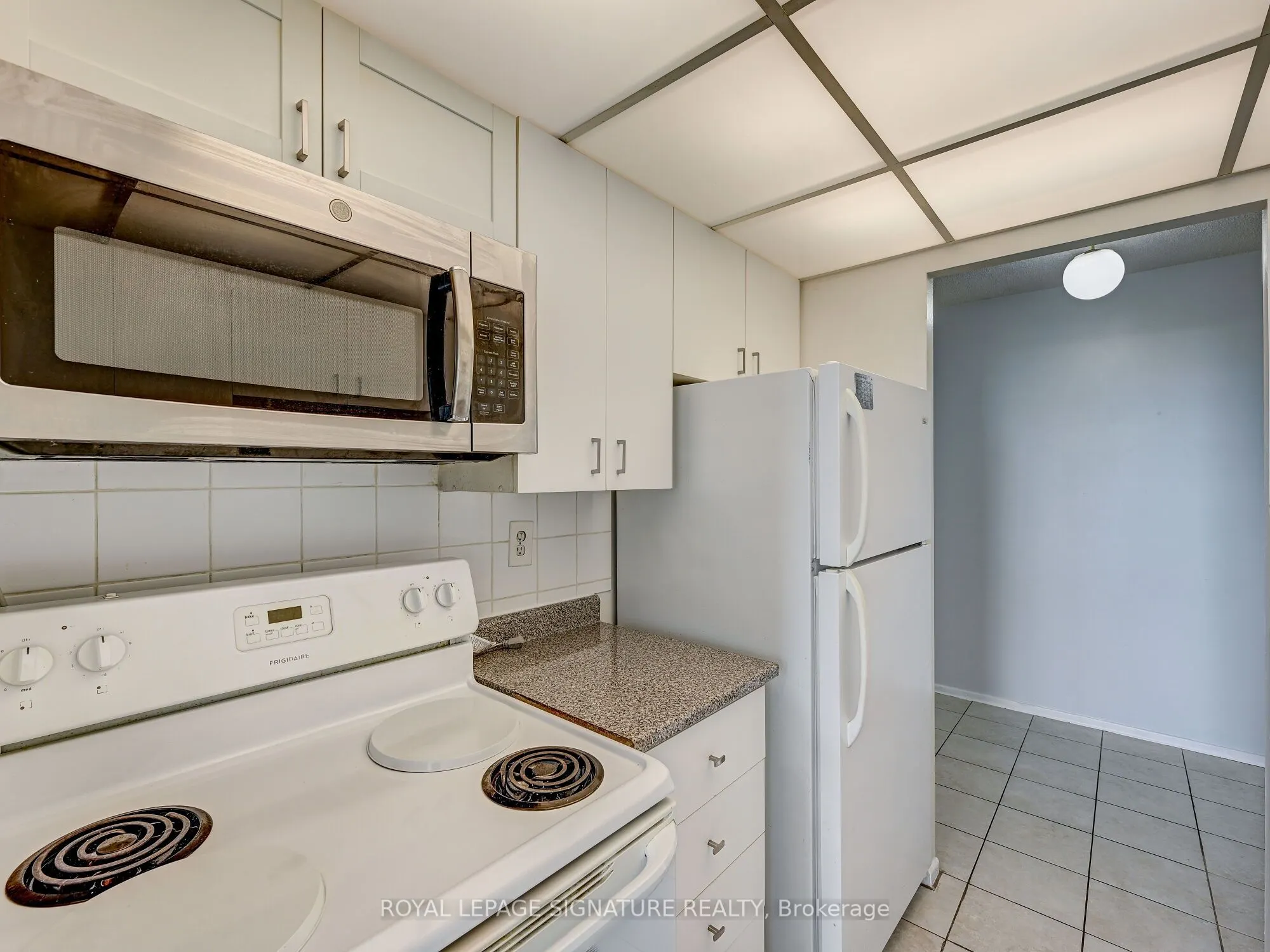 4 Lisa Street, #1411