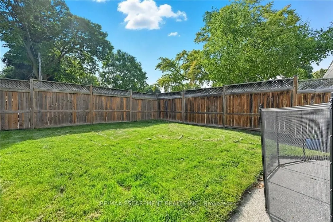 641 HOLT Drive