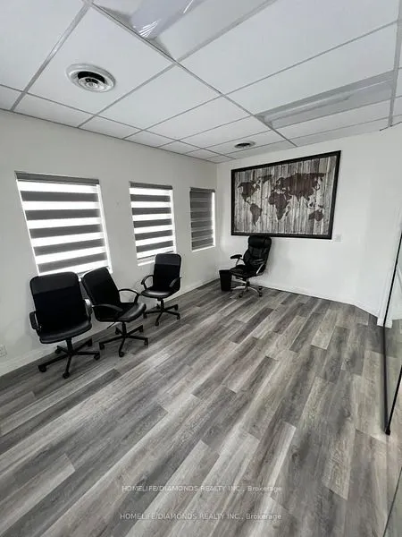 1830 Dundas Street E, #102