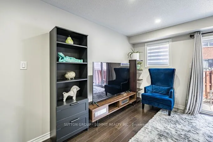 65 Spadina Road, #41