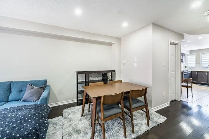 65 Spadina Road, #41