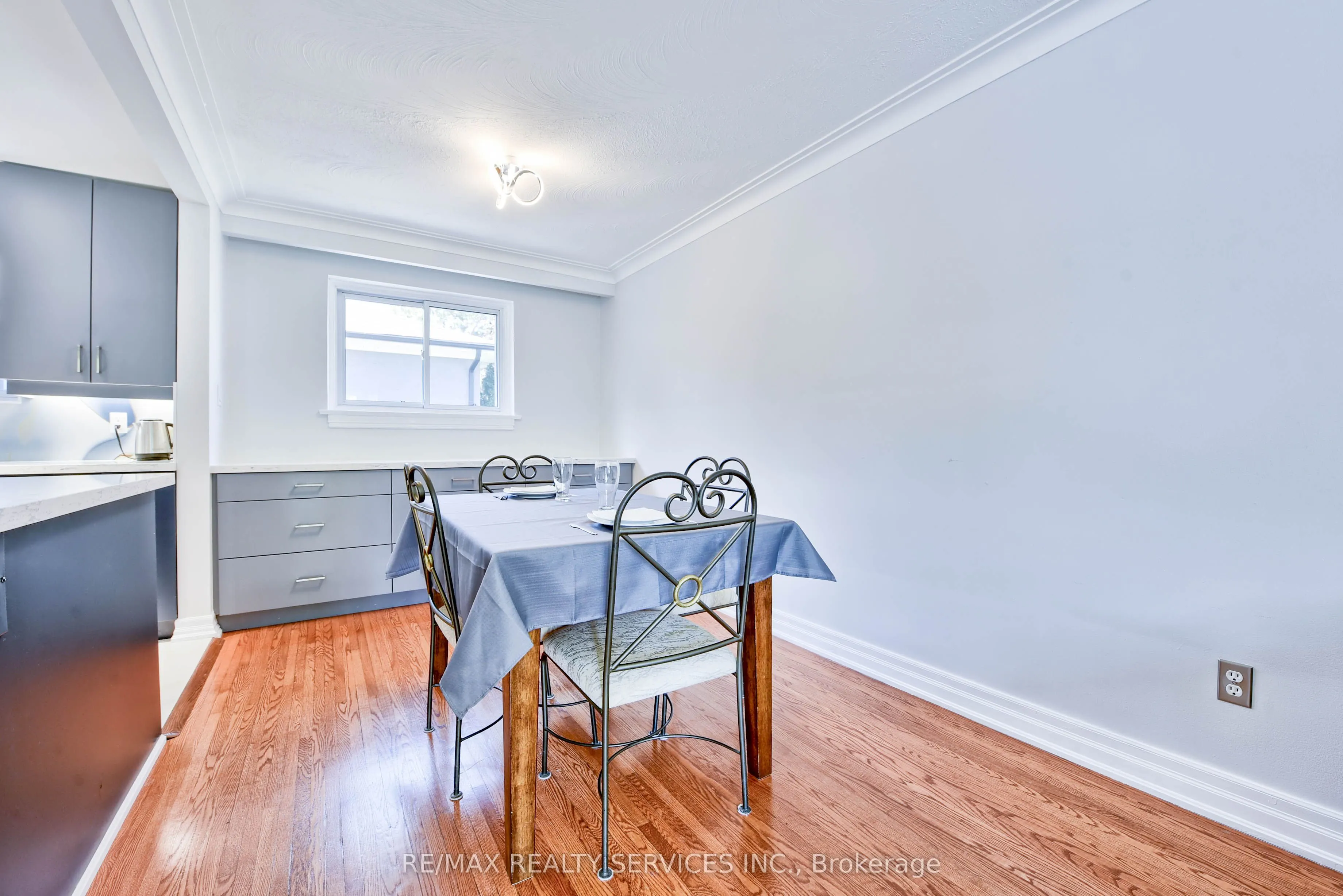 23 Windermere Court