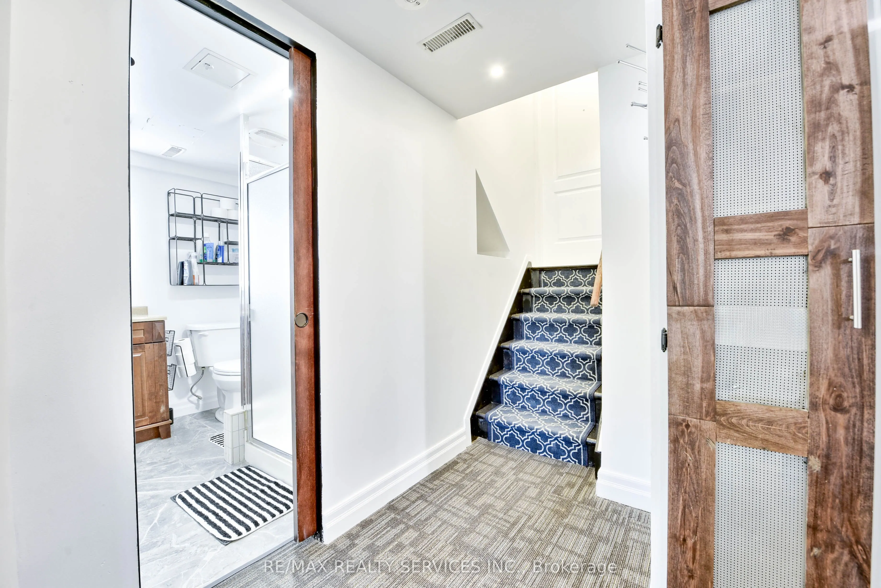 23 Windermere Court