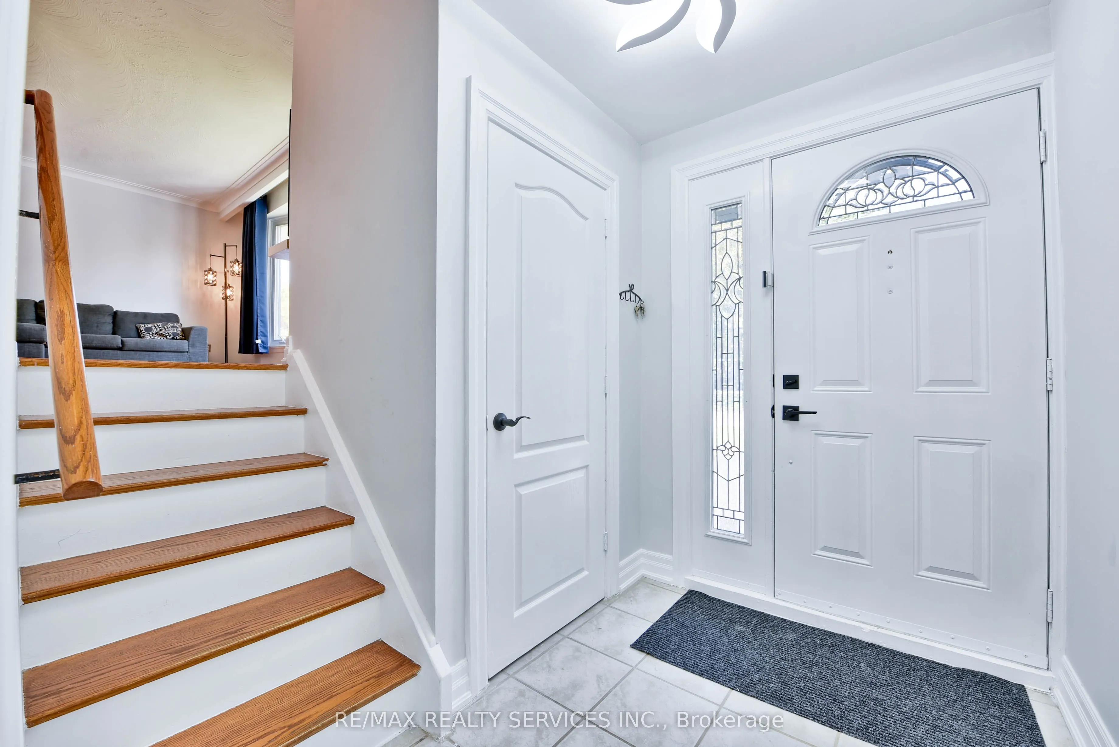 23 Windermere Court