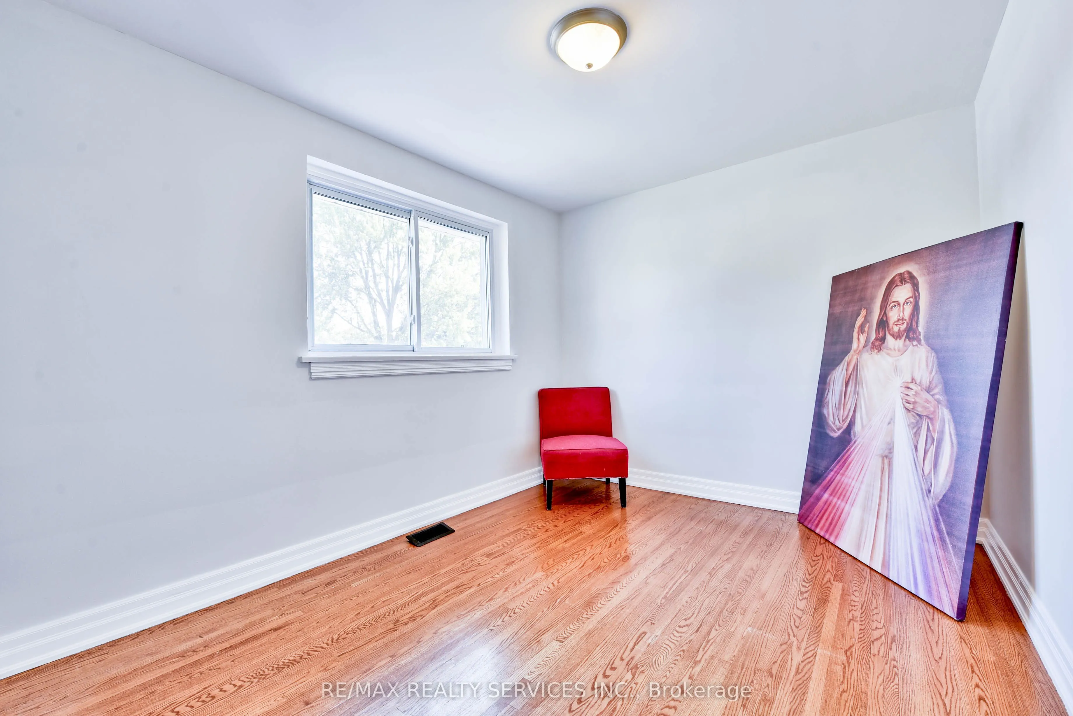 23 Windermere Court