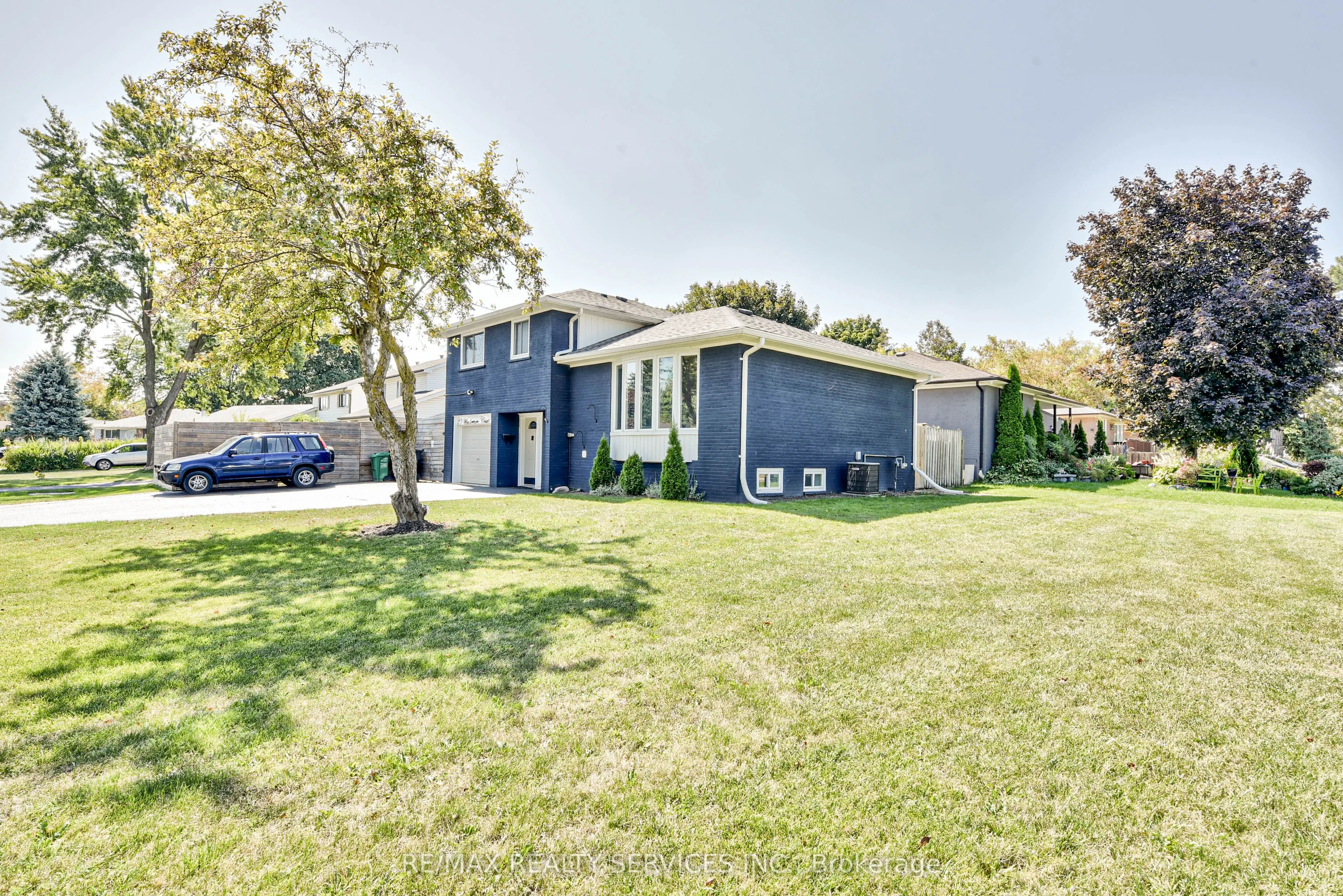 23 Windermere Court