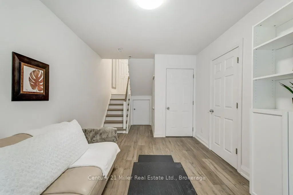 1120 Queens Avenue, #17