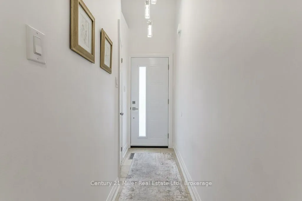 1120 Queens Avenue, #17