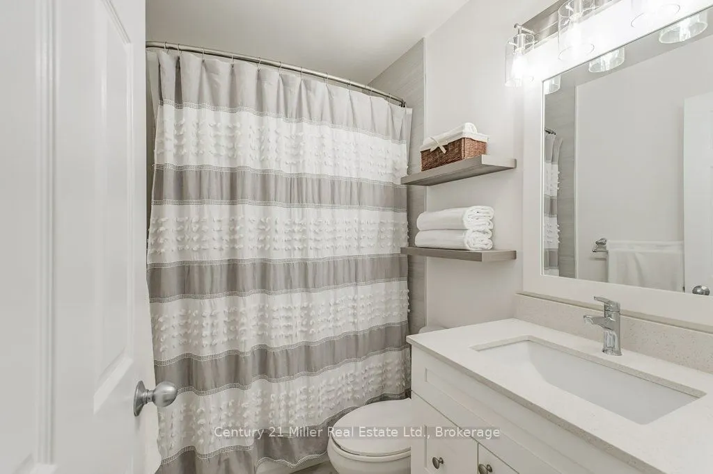 1120 Queens Avenue, #17