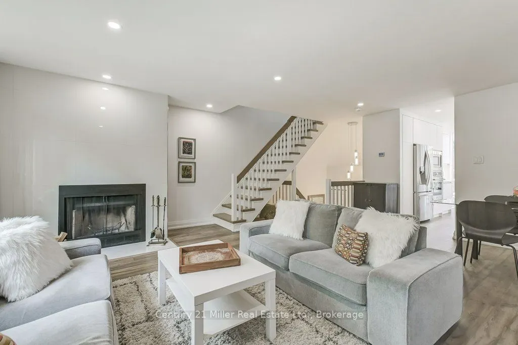 1120 Queens Avenue, #17