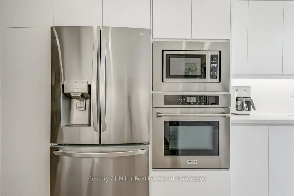 1120 Queens Avenue, #17