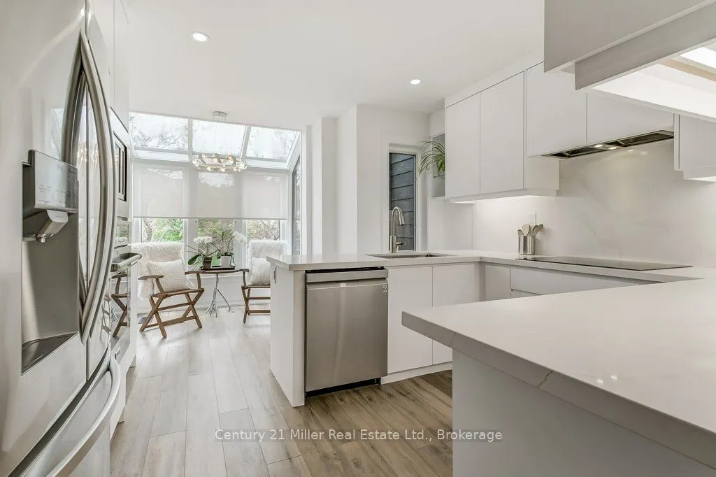 1120 Queens Avenue, #17