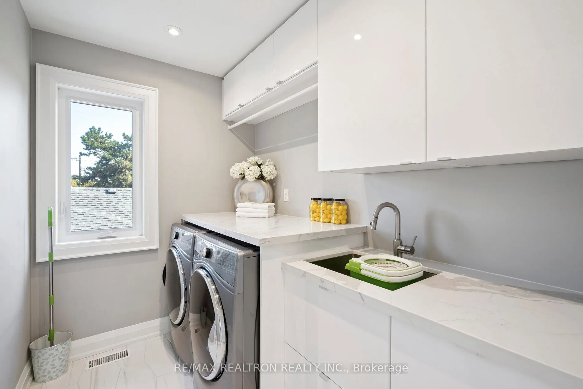 28 Burwood Road