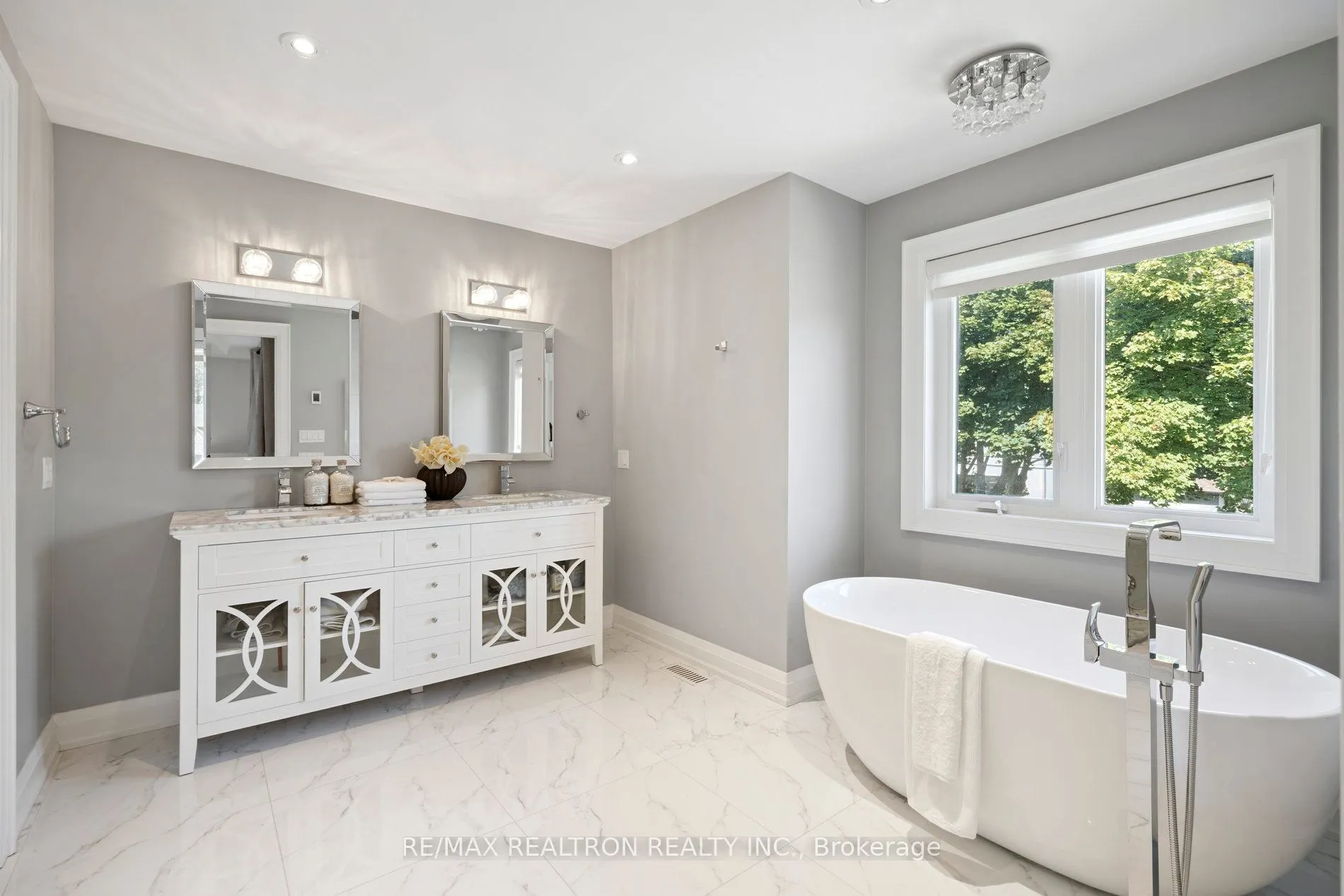28 Burwood Road