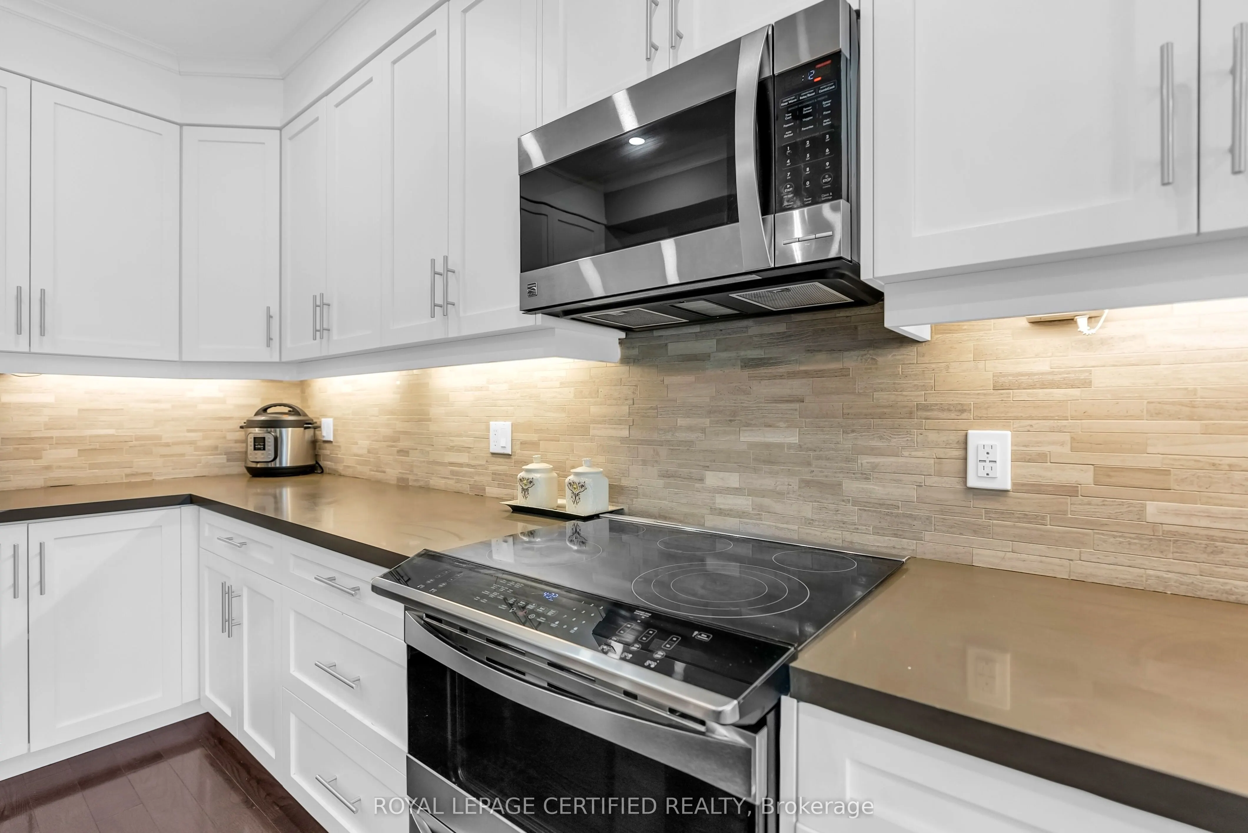4093 Medland Drive