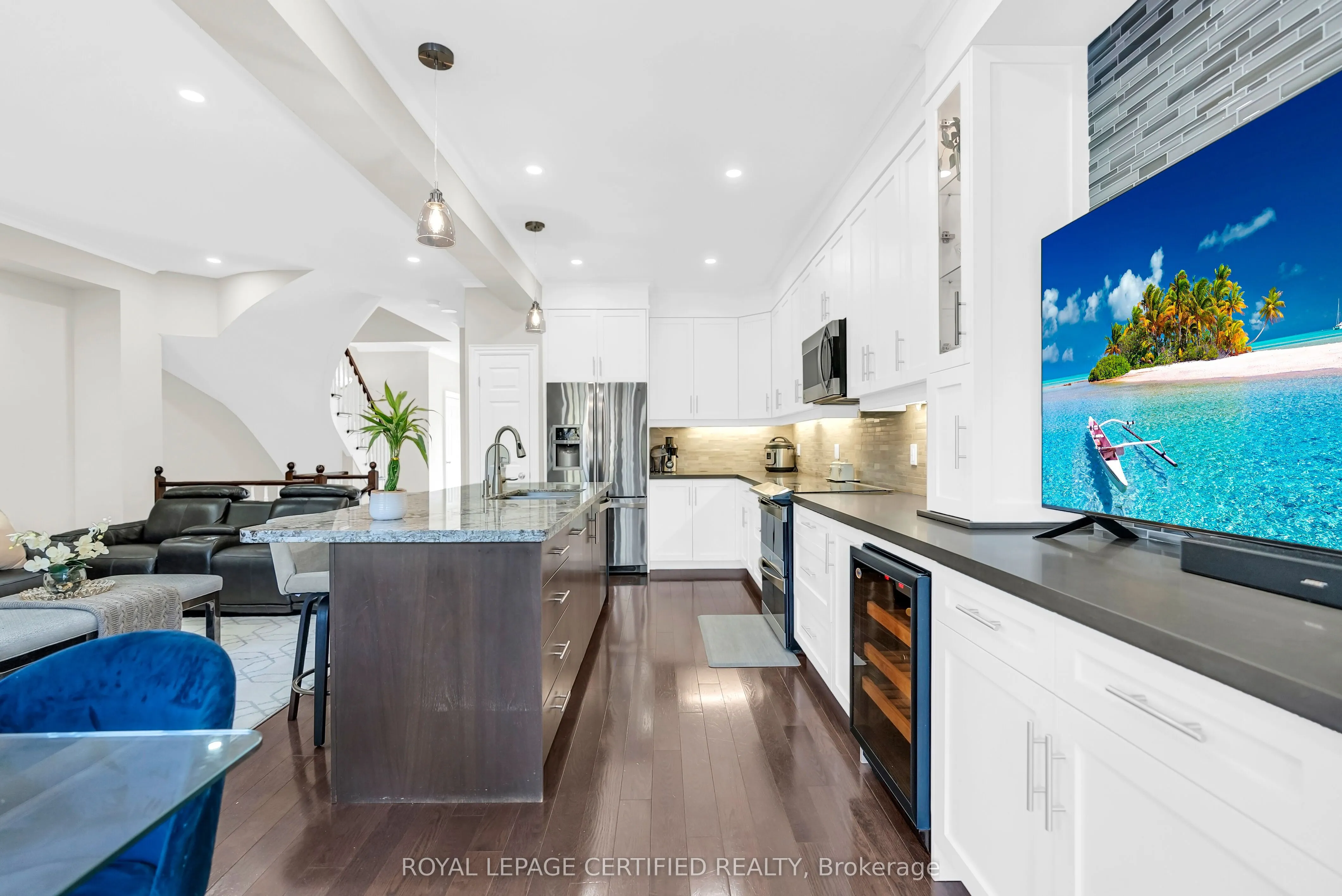 4093 Medland Drive