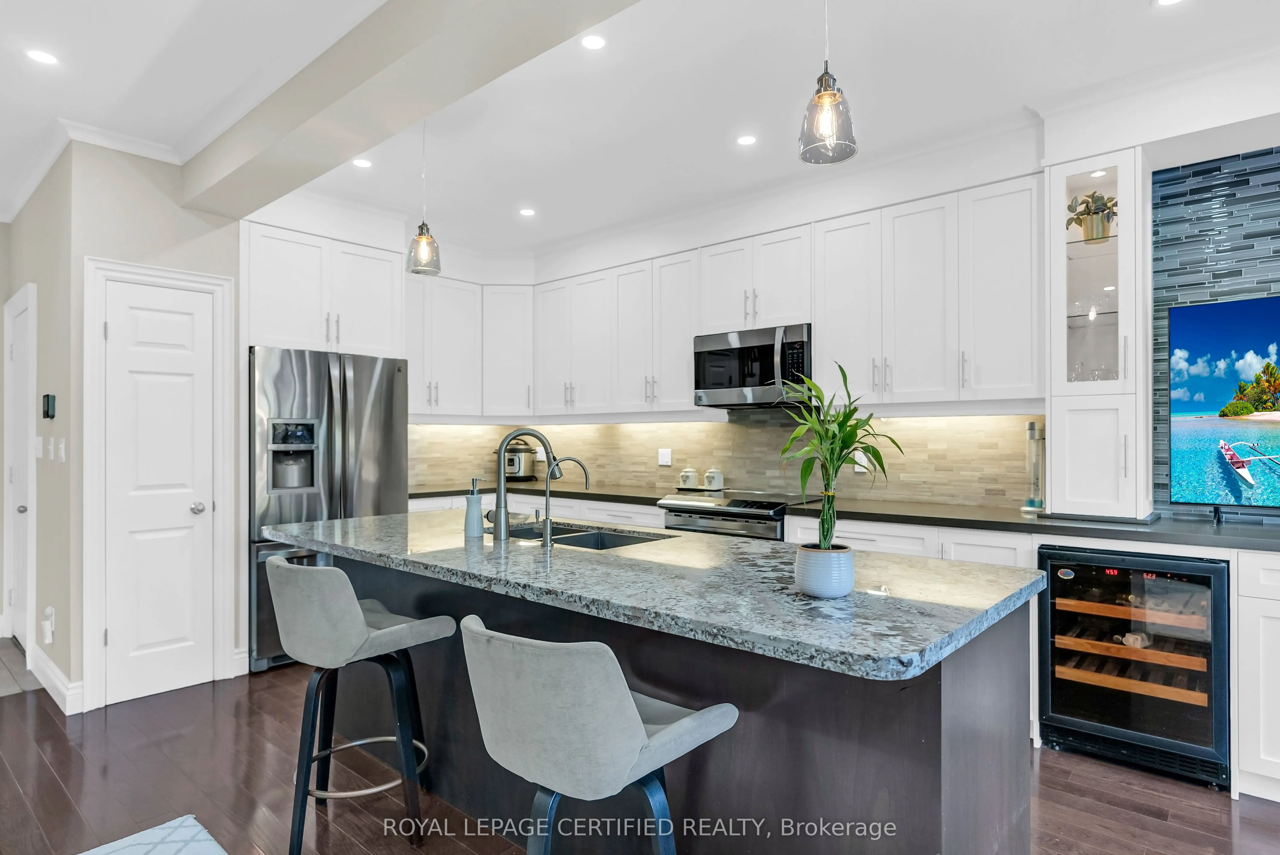 4093 Medland Drive