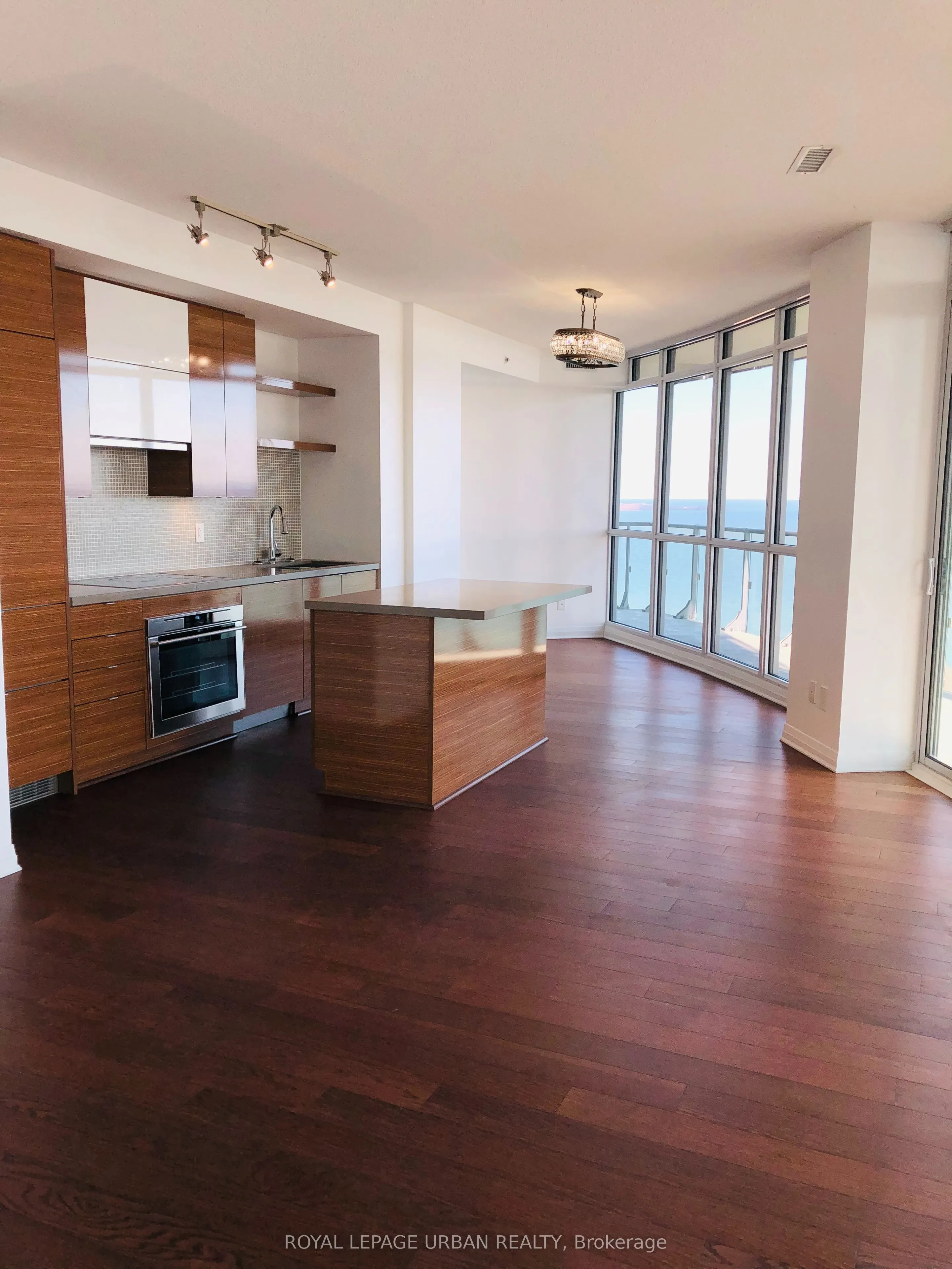 59 Annie Craig Drive, #3504