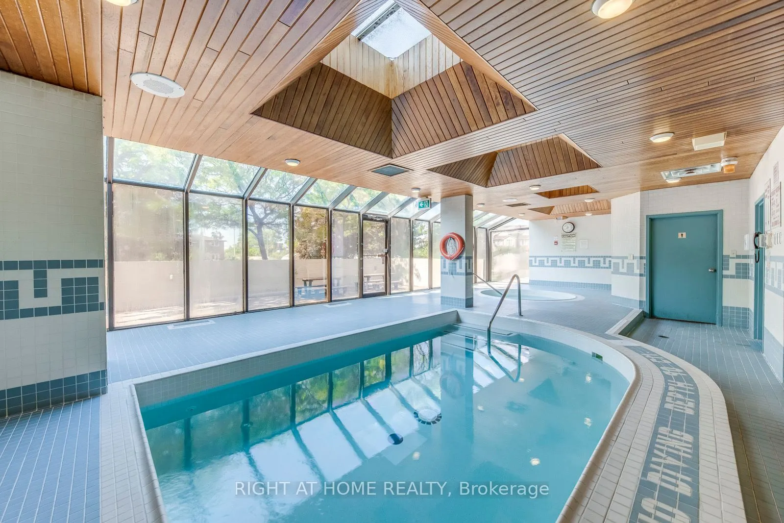 1360 Rathburn Road E, #1603