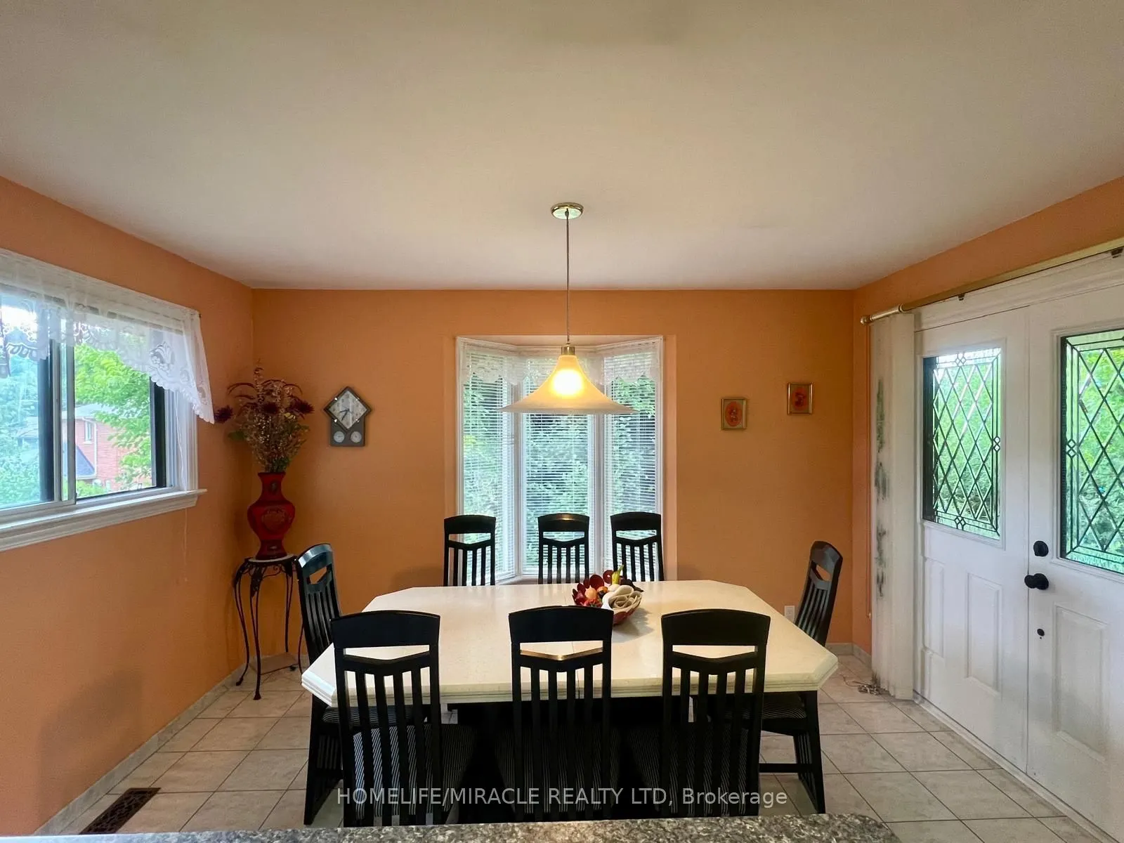 78 Wincott Drive W