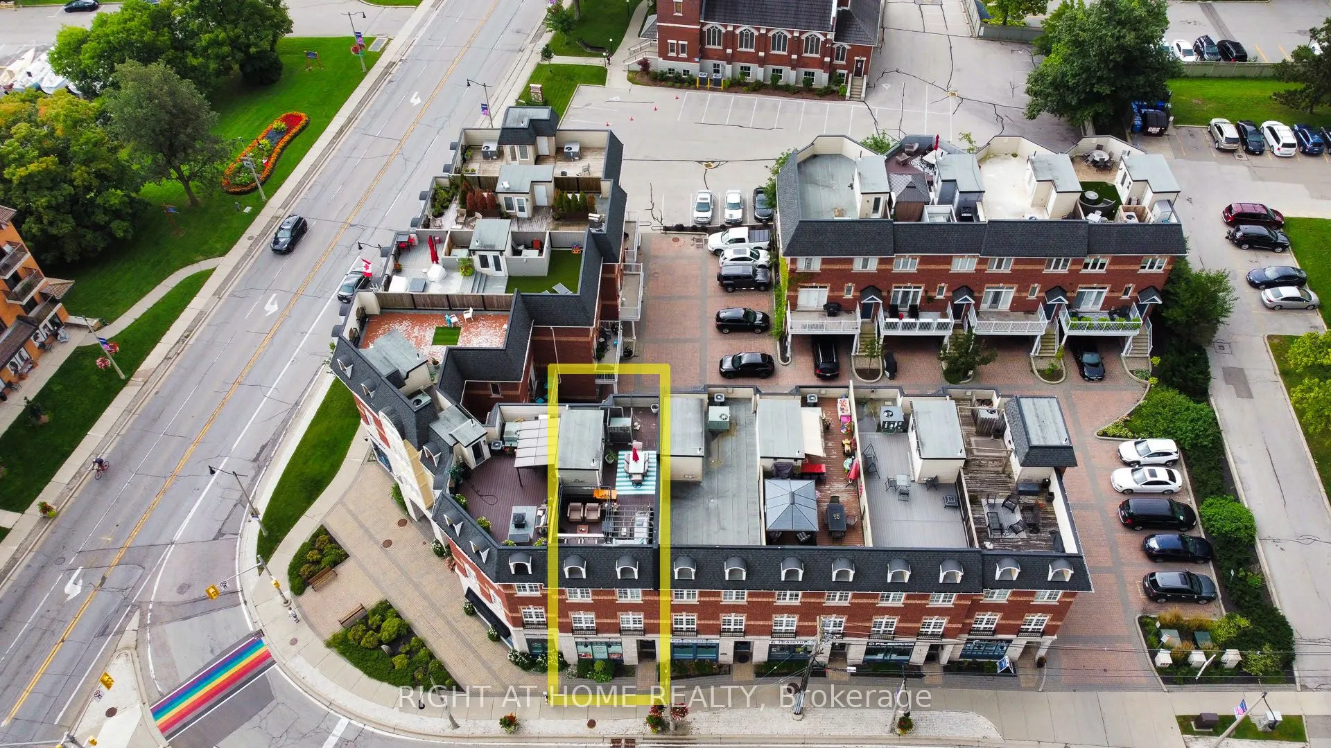 120 BRONTE Road, #10