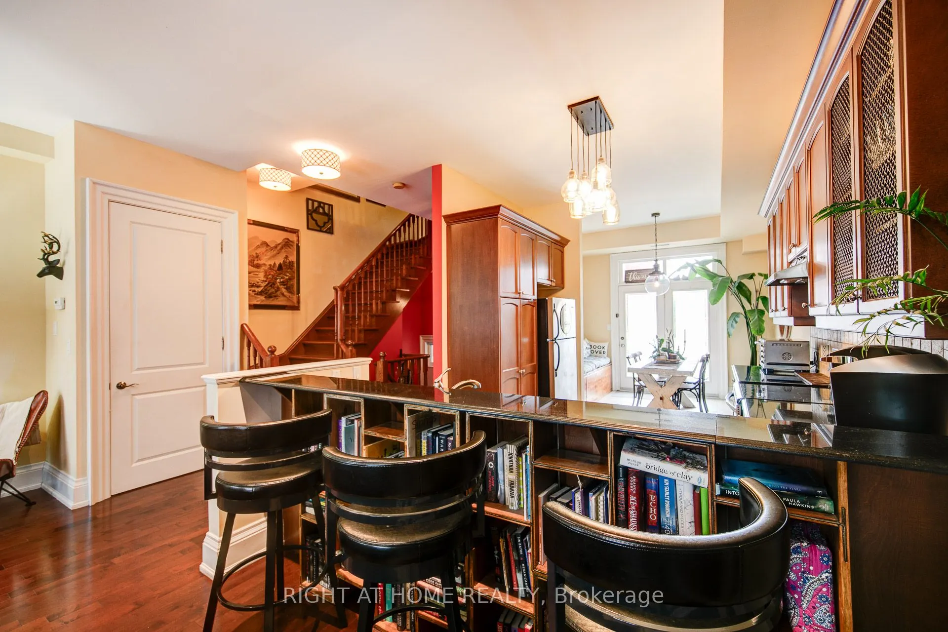 120 BRONTE Road, #10