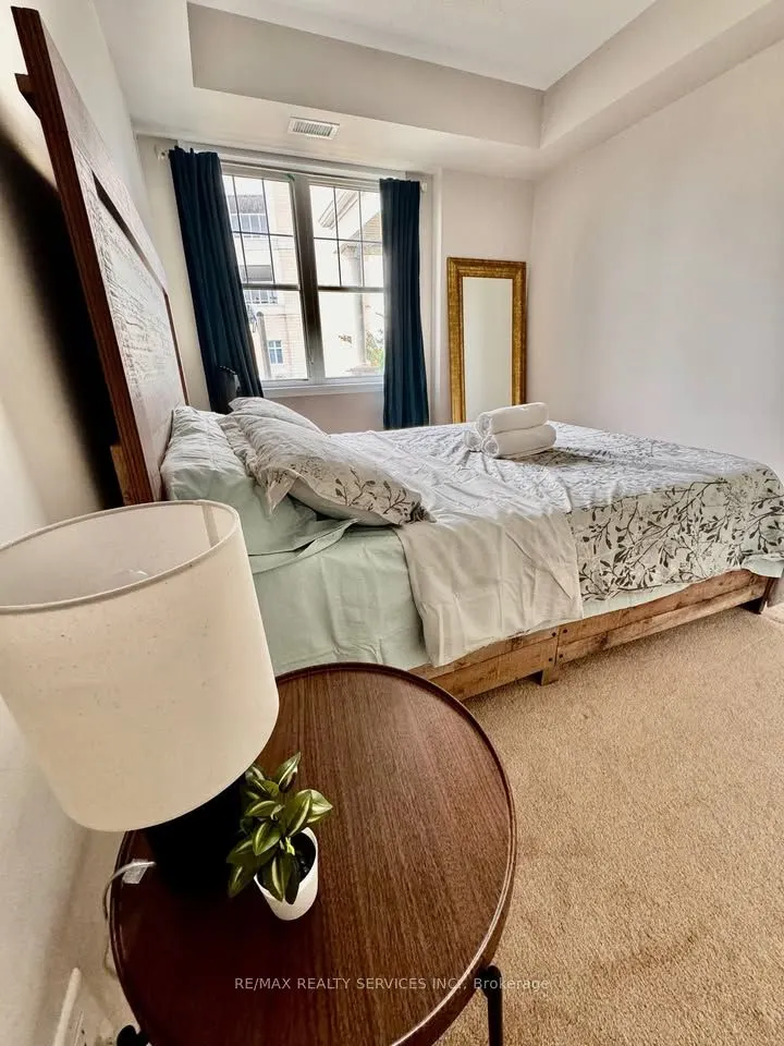 2339 Sawgrass Drive, #25