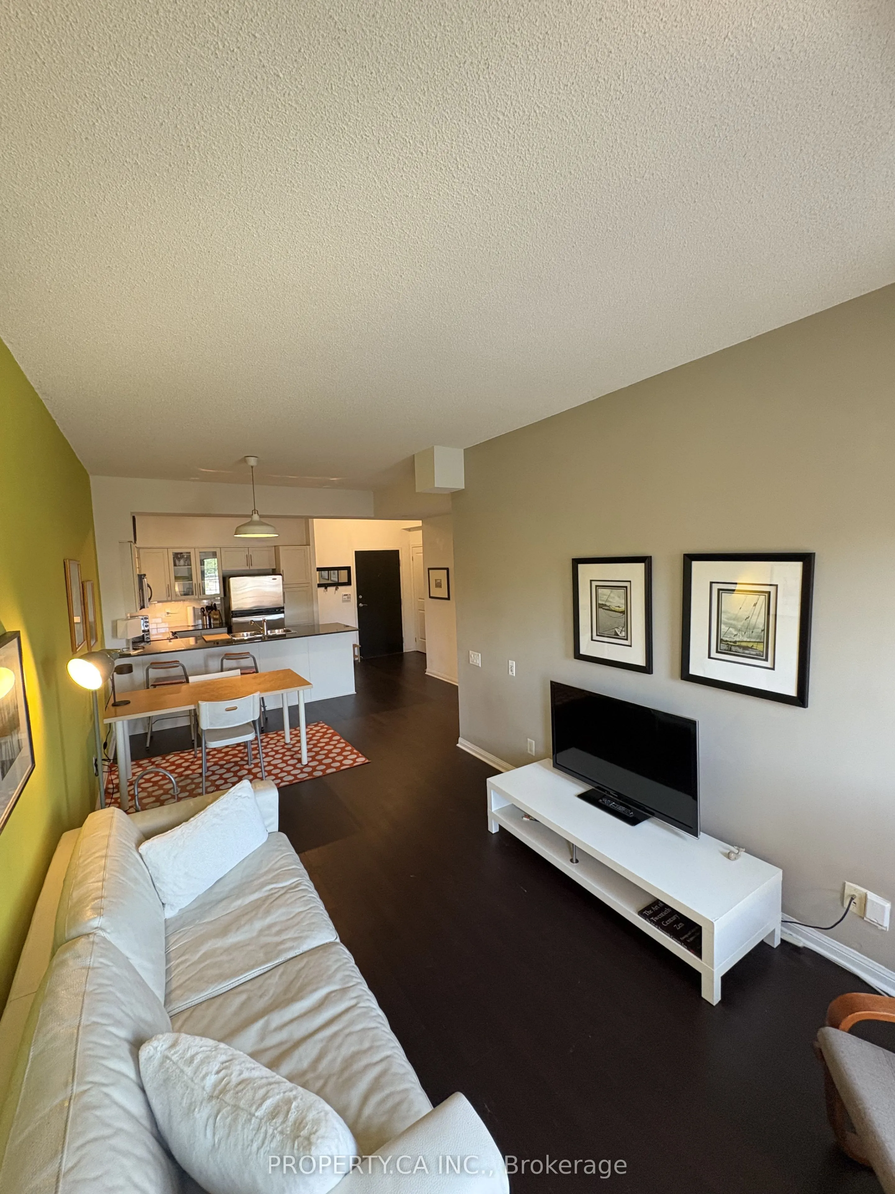 15 Windermere Avenue, #302