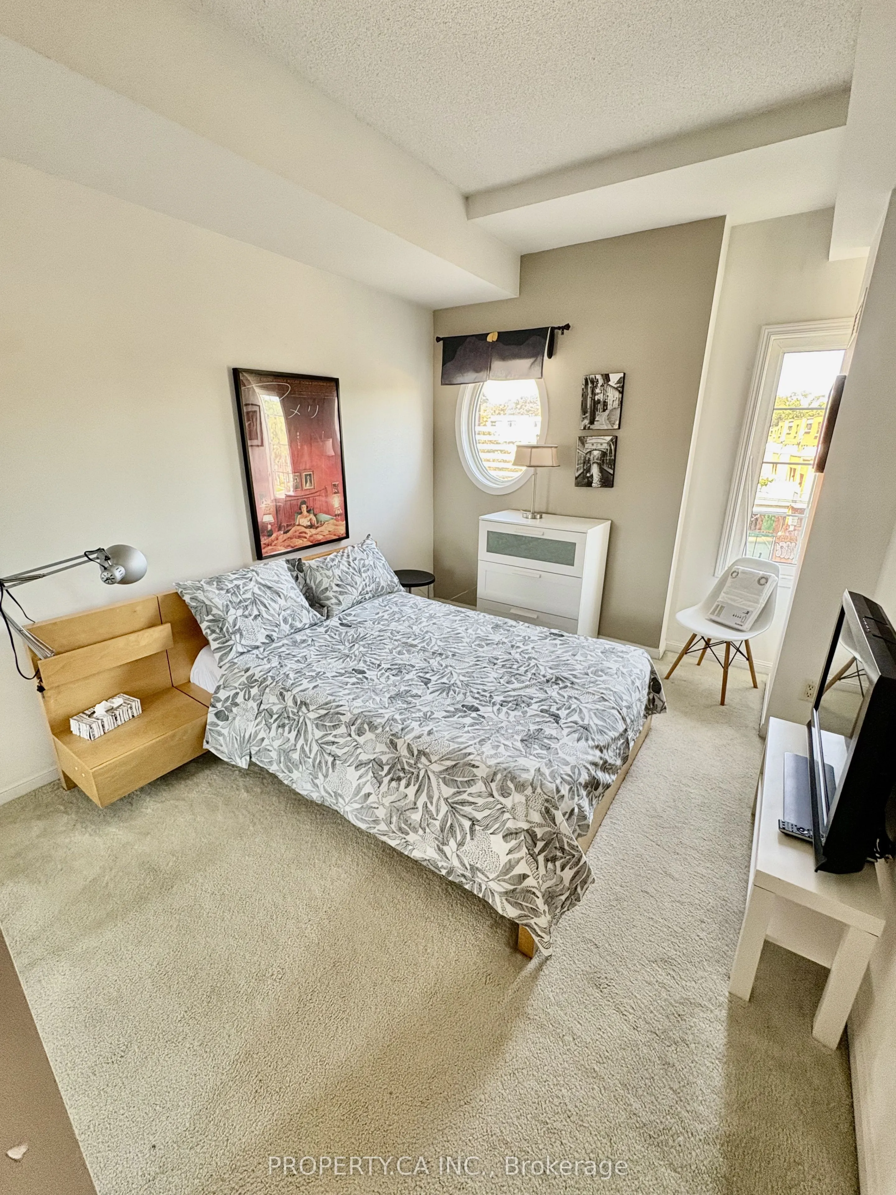 15 Windermere Avenue, #302