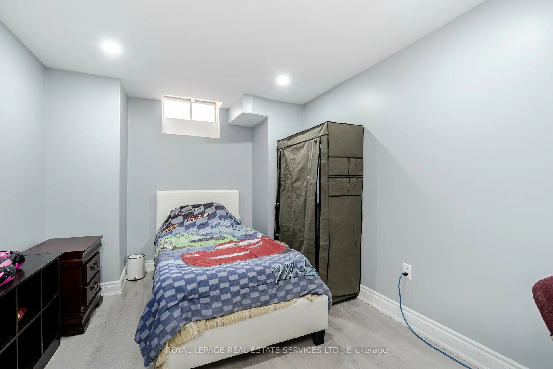 10 Mullis Crescent