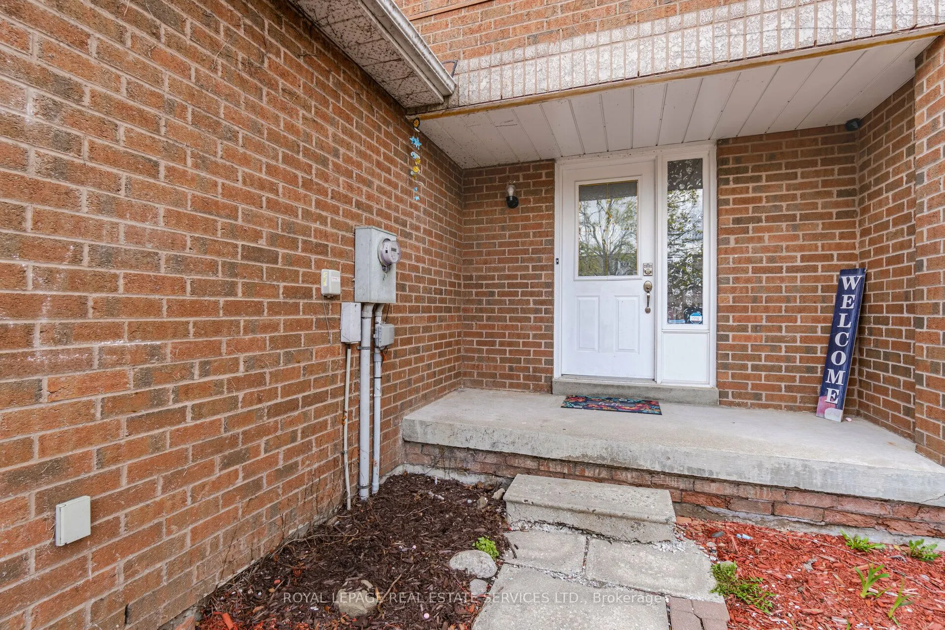 10 Mullis Crescent