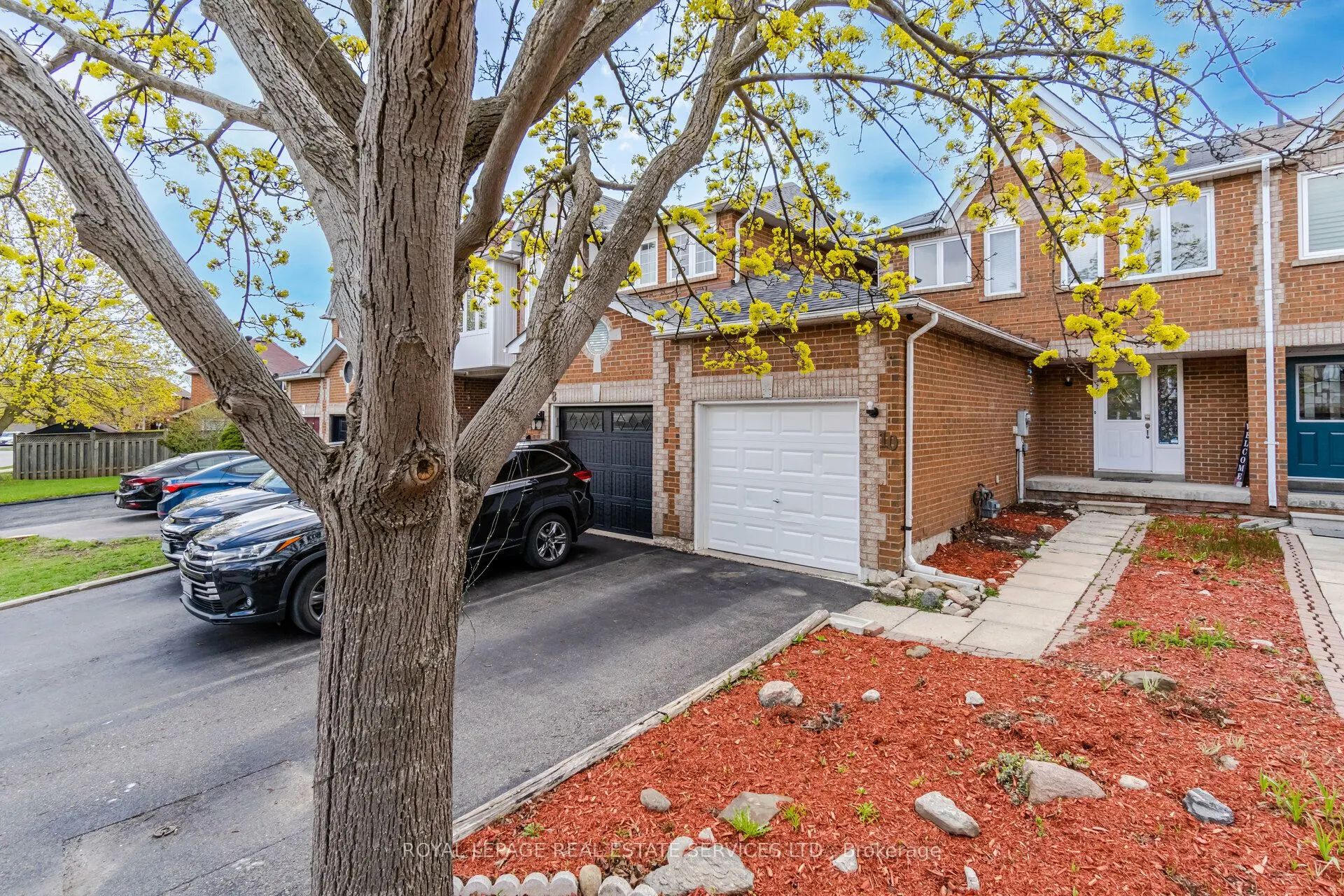 10 Mullis Crescent