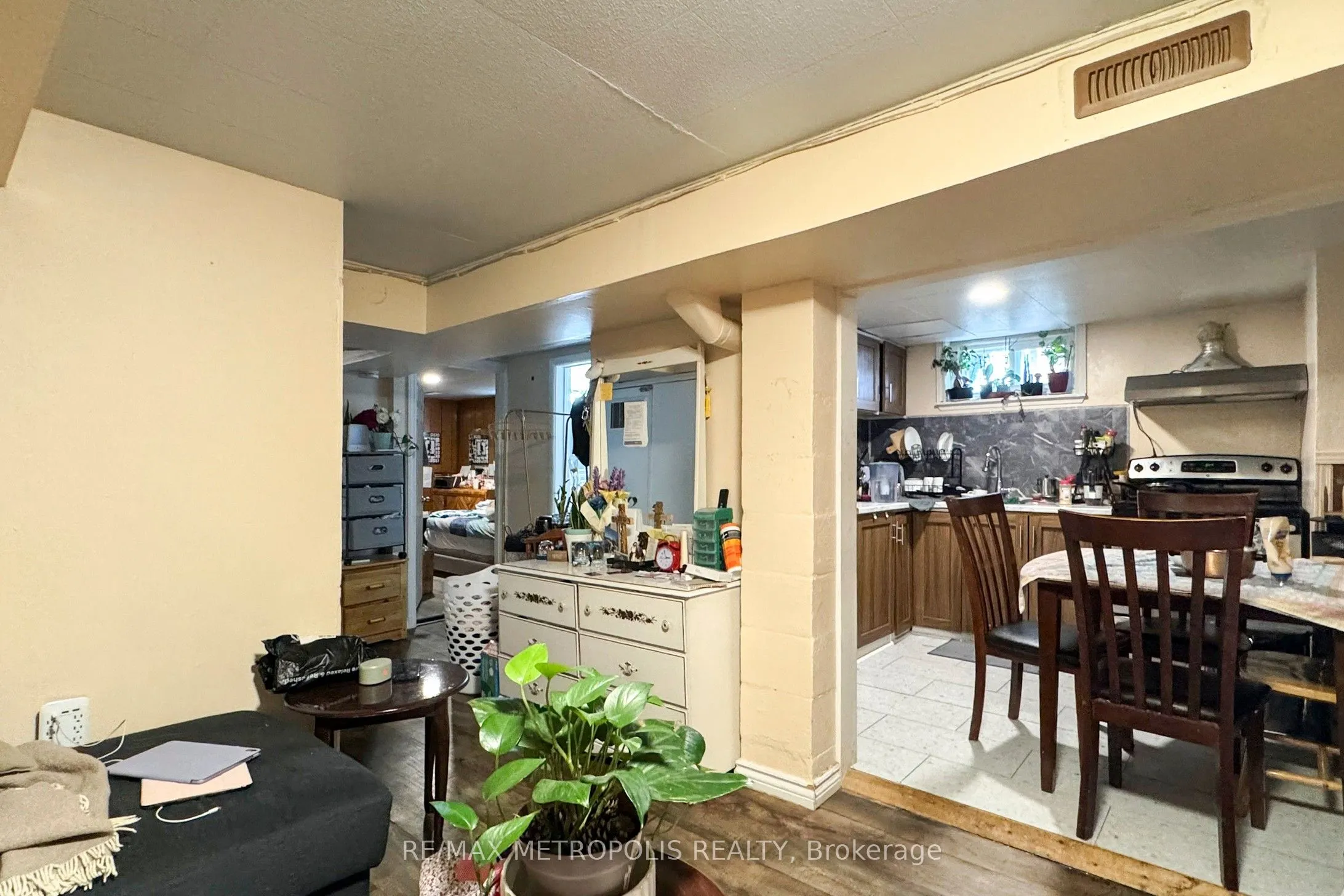 49 Magellan Drive