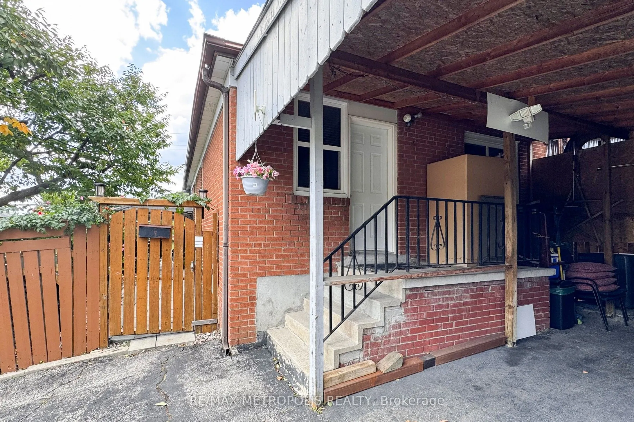 49 Magellan Drive