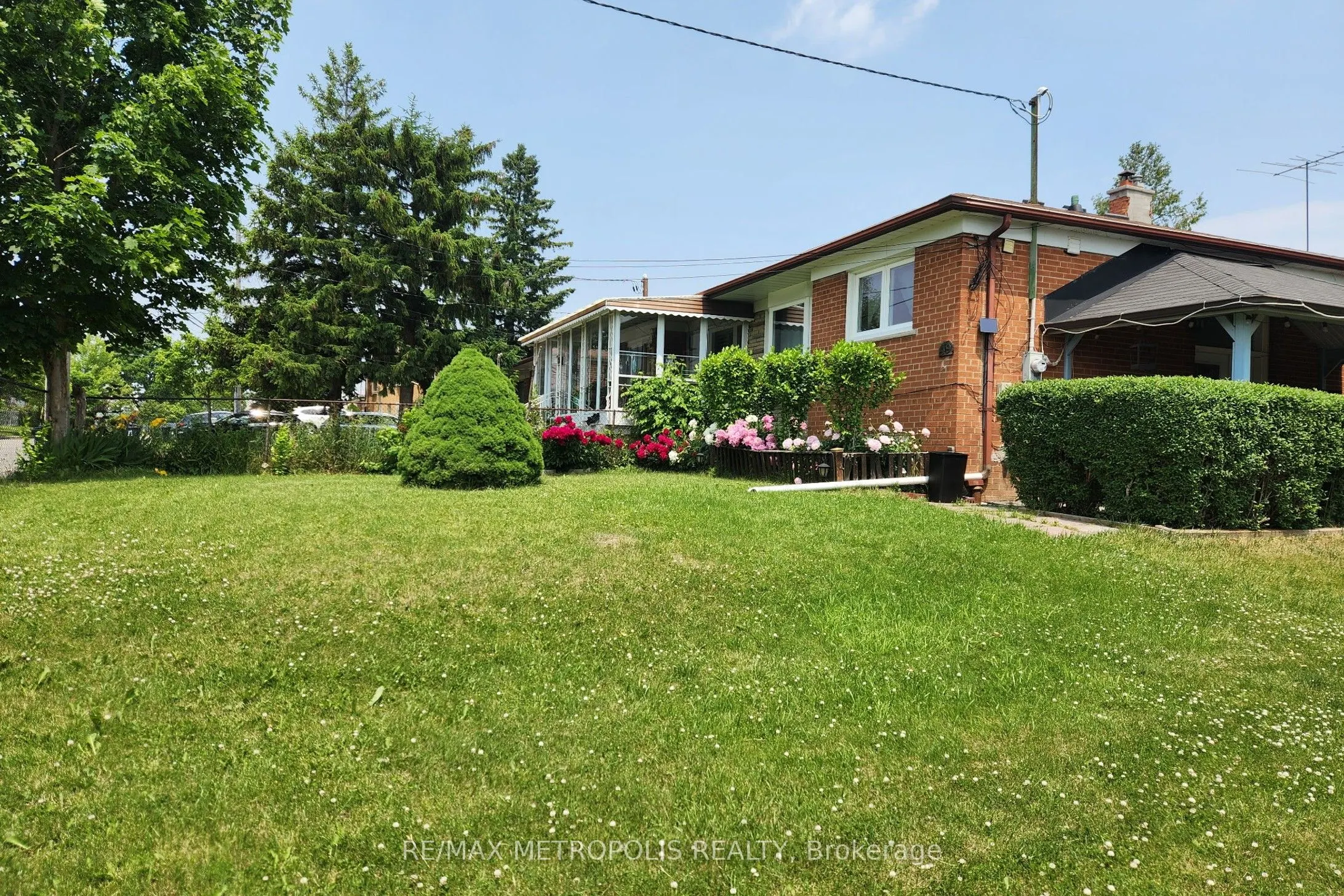49 Magellan Drive